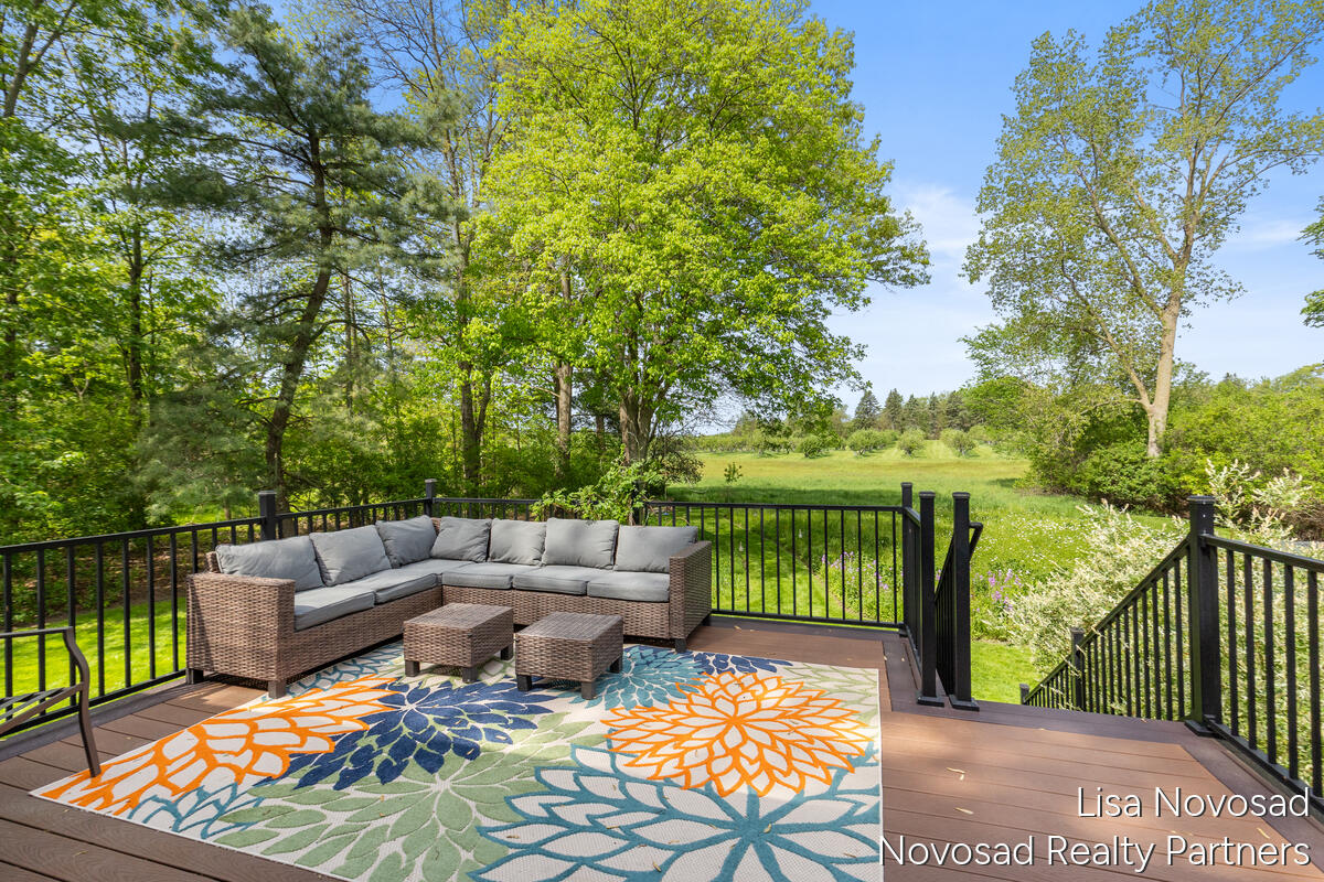225 Alewa Drive NW Grand Rapids MI 49504
