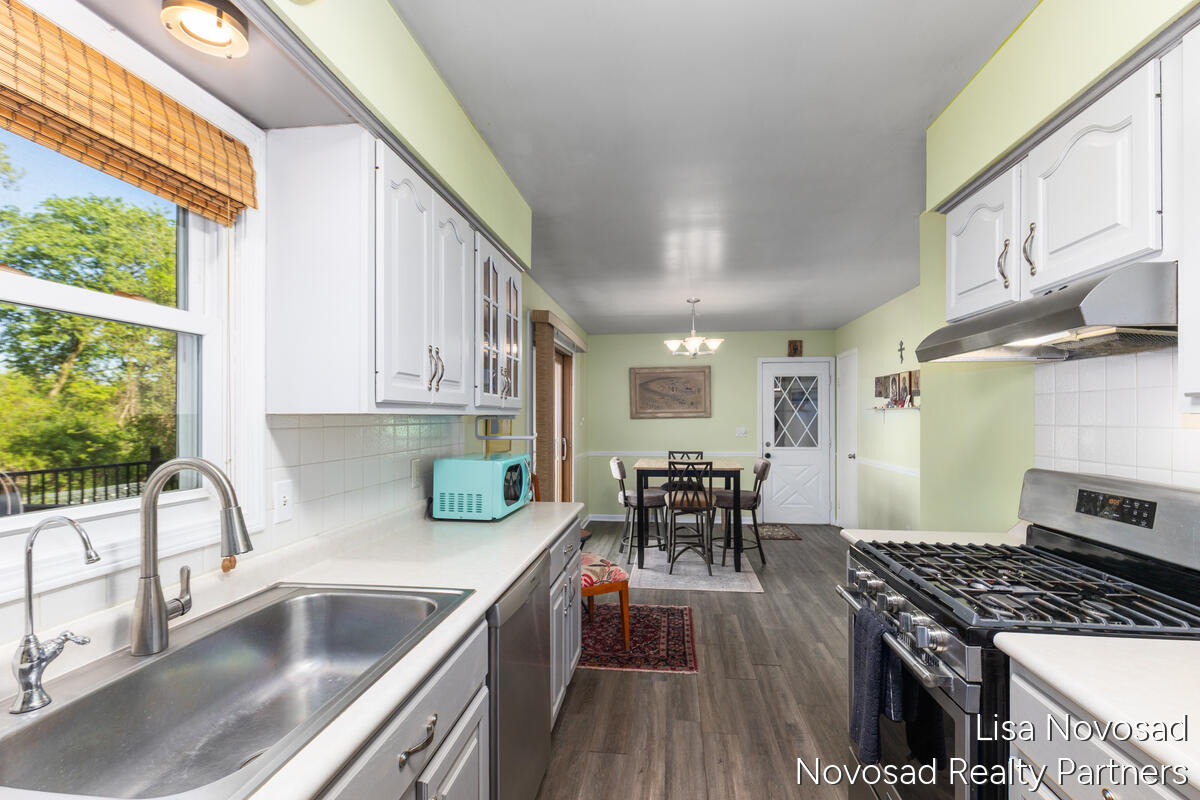 225 Alewa Drive NW Grand Rapids MI 49504