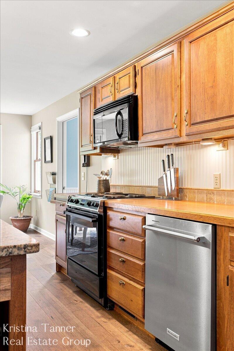 6930 Knapp Street NE Ada MI 49301