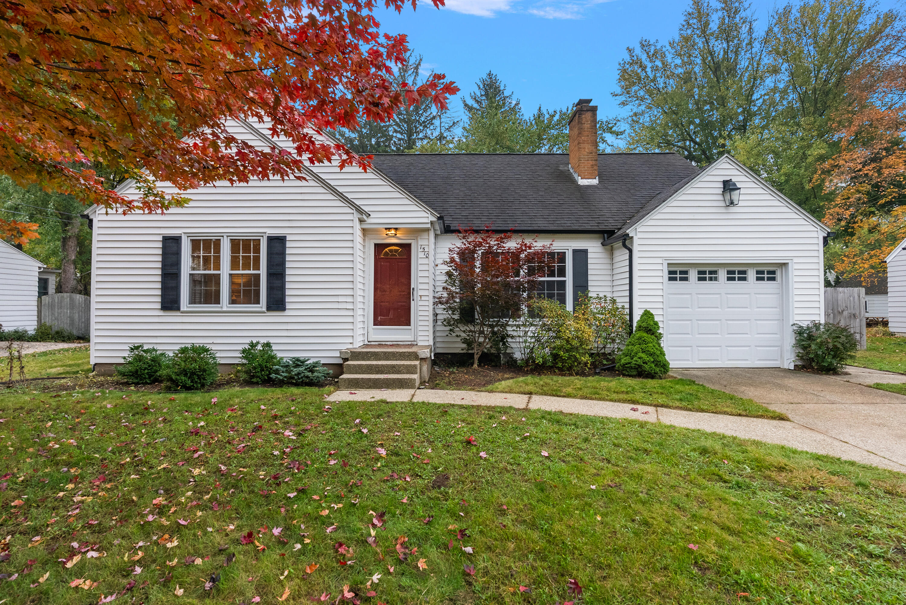 1510 Lancashire Drive SE Grand Rapids MI 49508