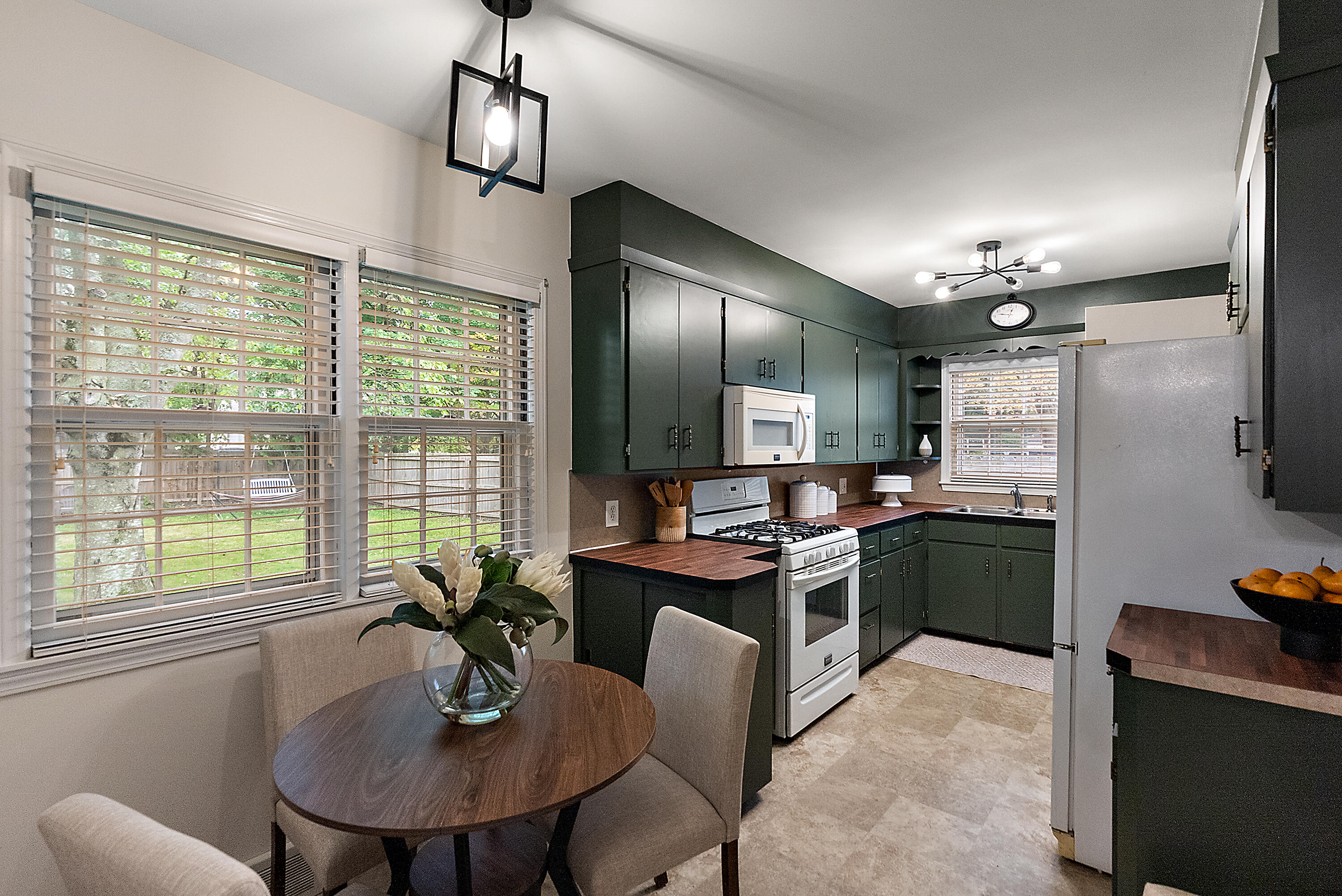 1510 Lancashire Drive SE Grand Rapids MI 49508