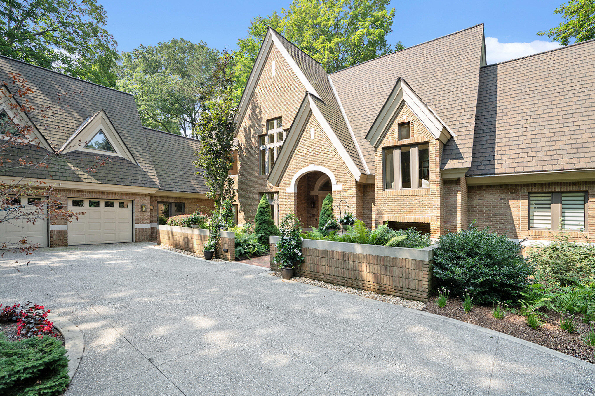 5285 N Lakeshore Drive Holland MI 49424