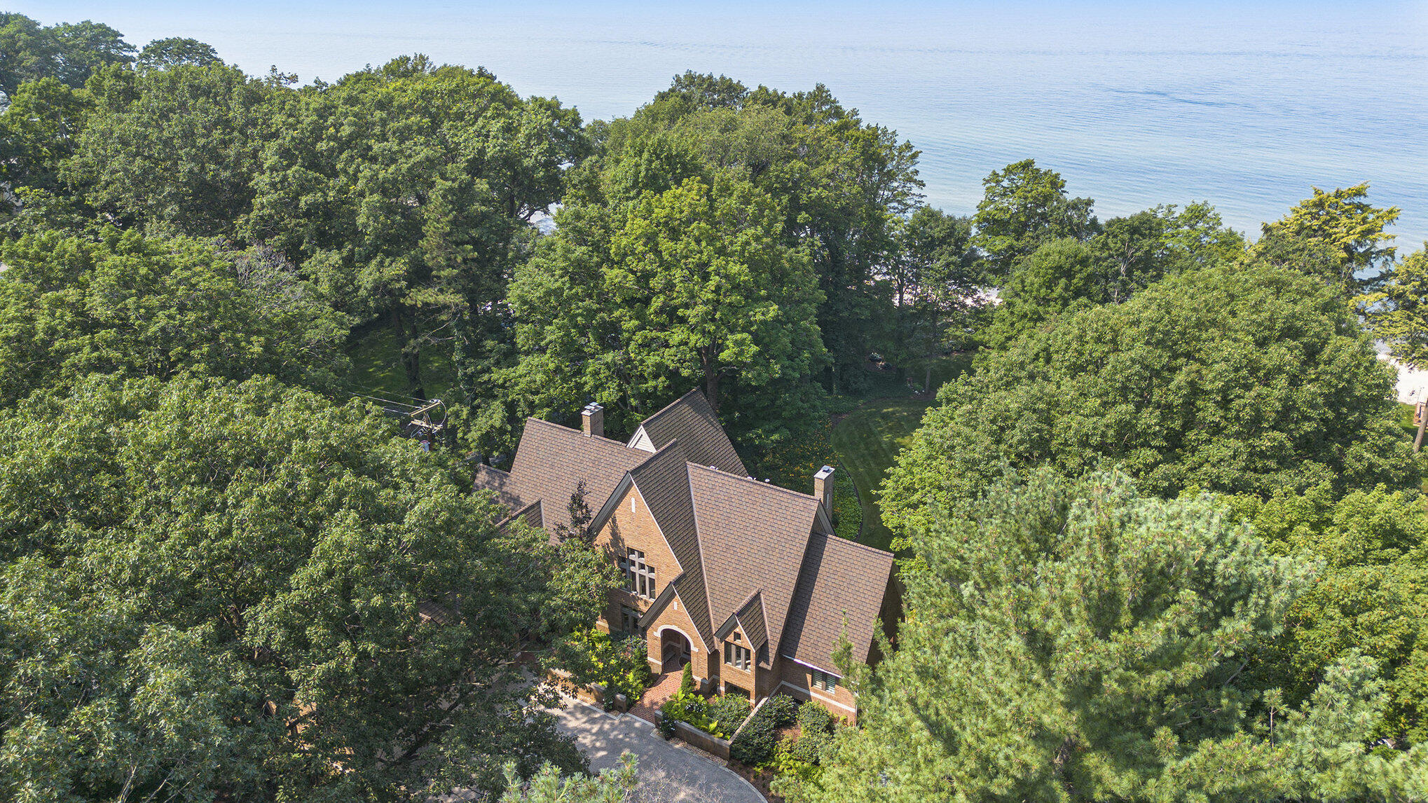 5285 N Lakeshore Drive Holland MI 49424