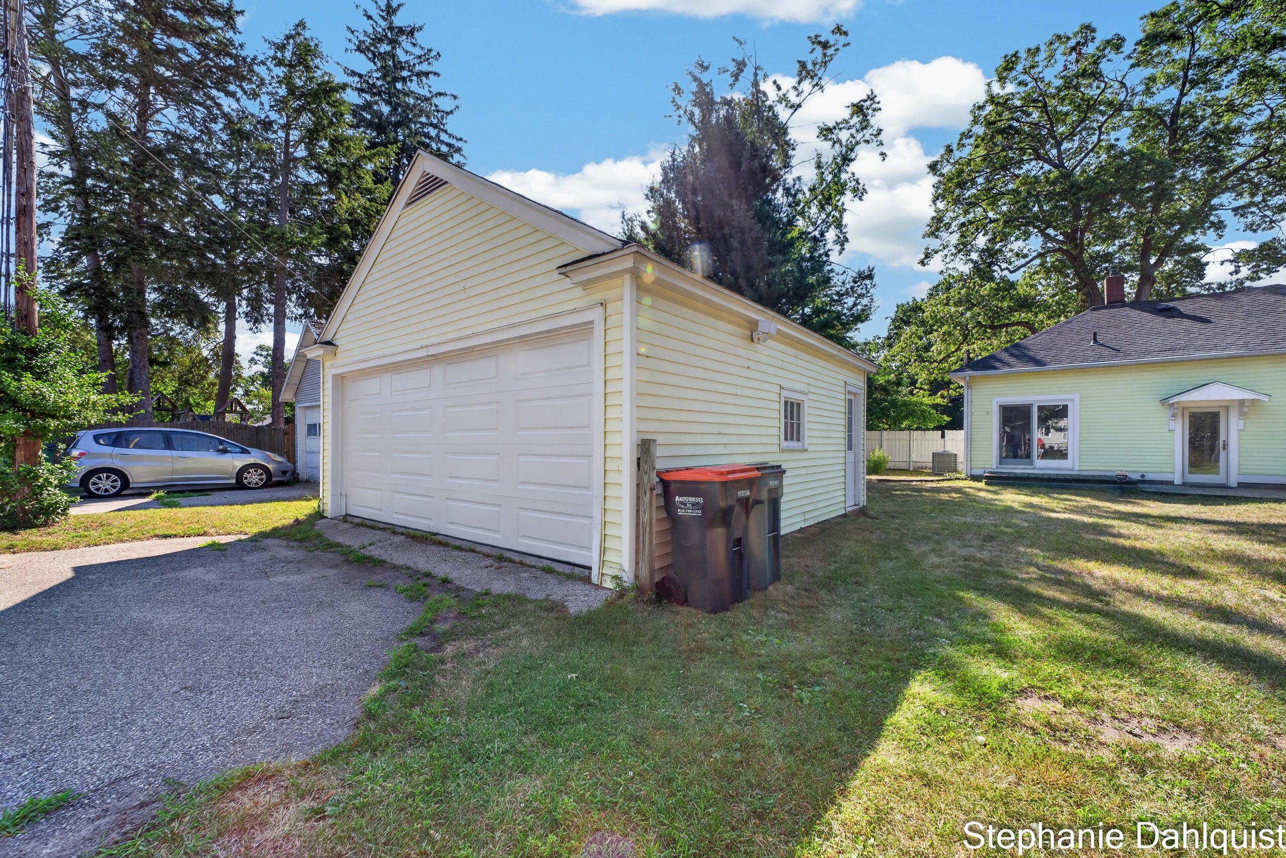 1210 Ruddiman Drive Muskegon MI 49445
