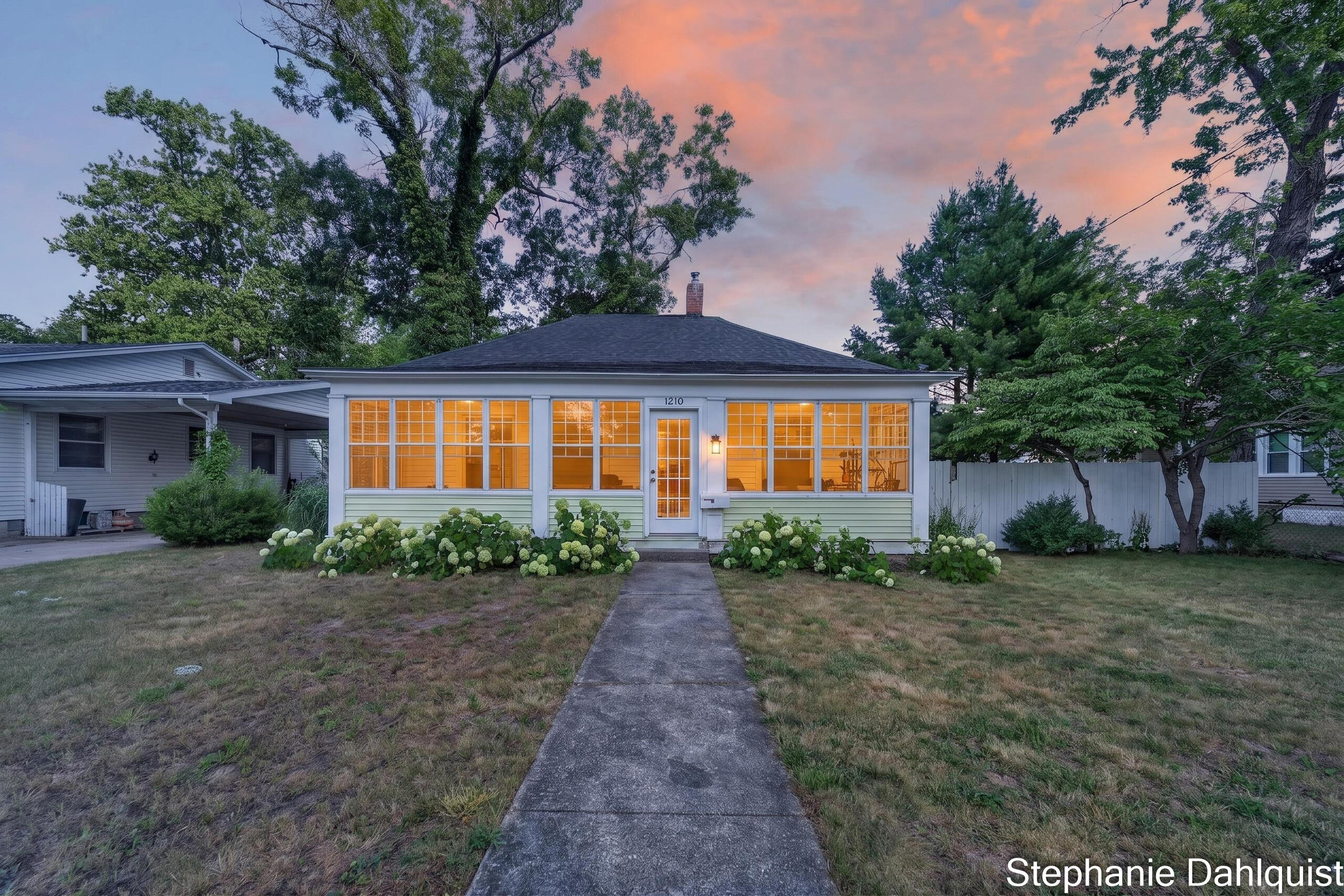 1210 Ruddiman Drive Muskegon MI 49445