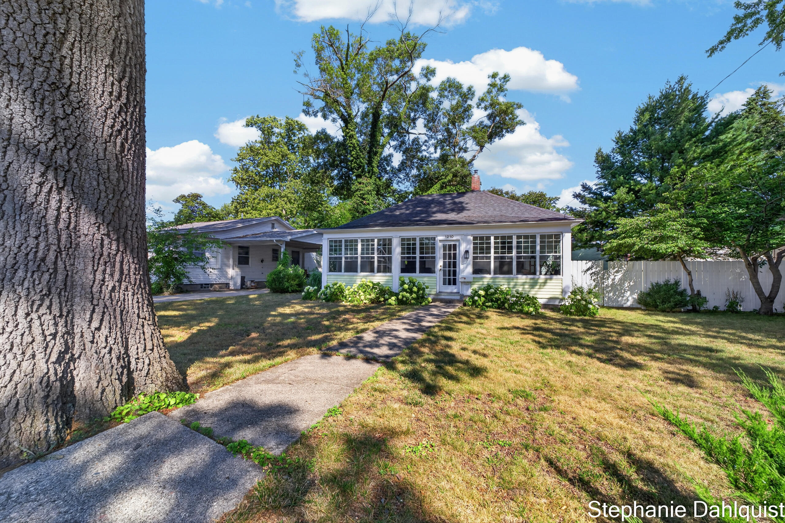 1210 Ruddiman Drive Muskegon MI 49445