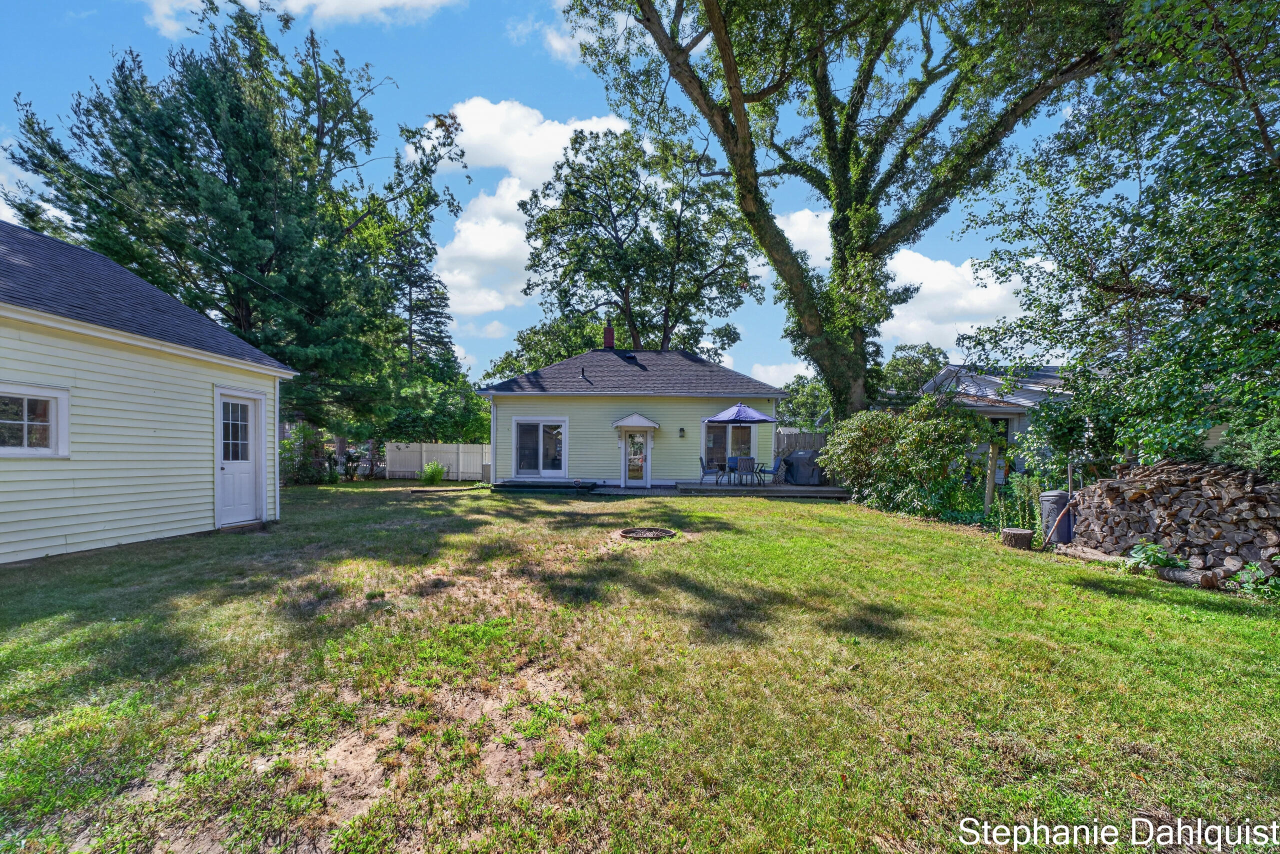 1210 Ruddiman Drive Muskegon MI 49445