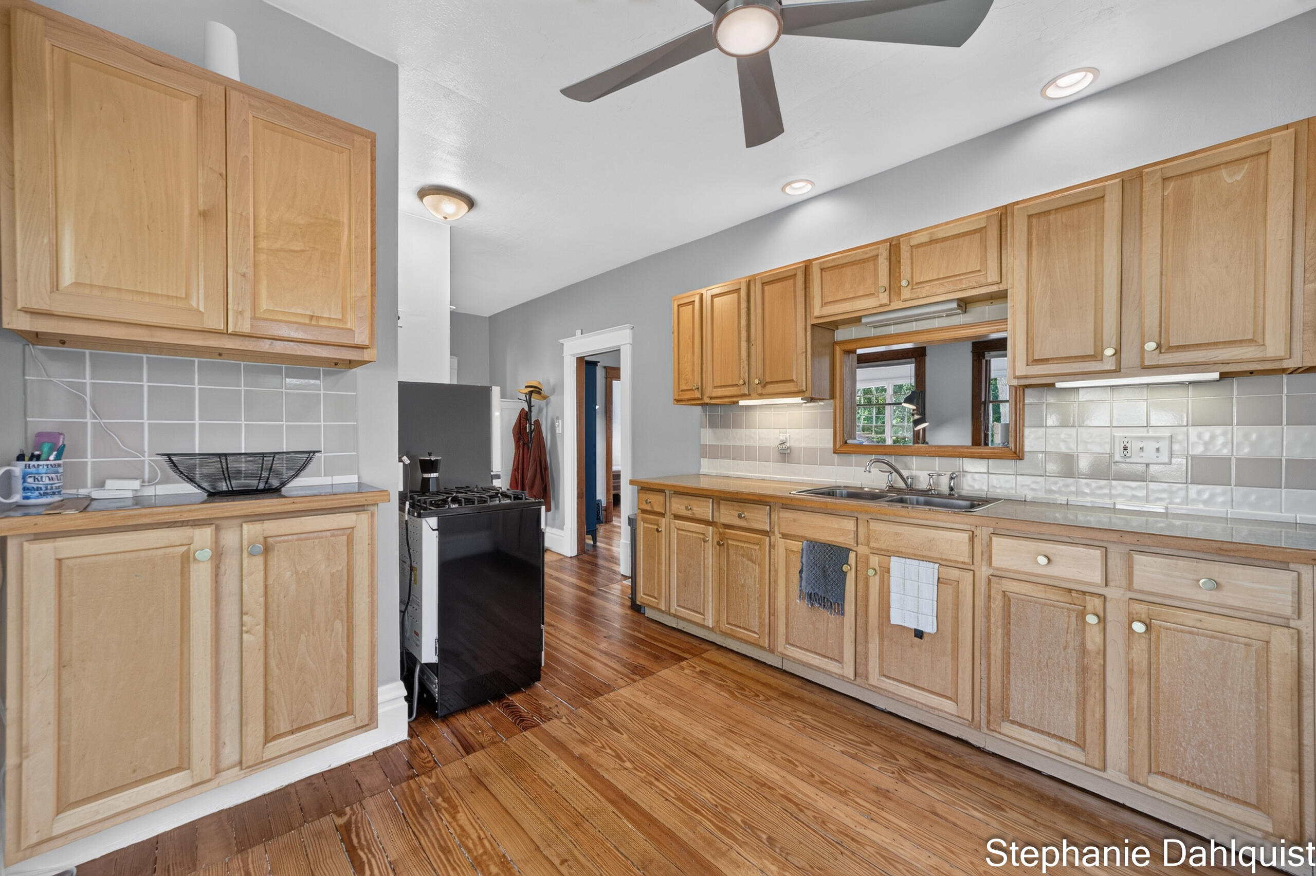 1210 Ruddiman Drive Muskegon MI 49445