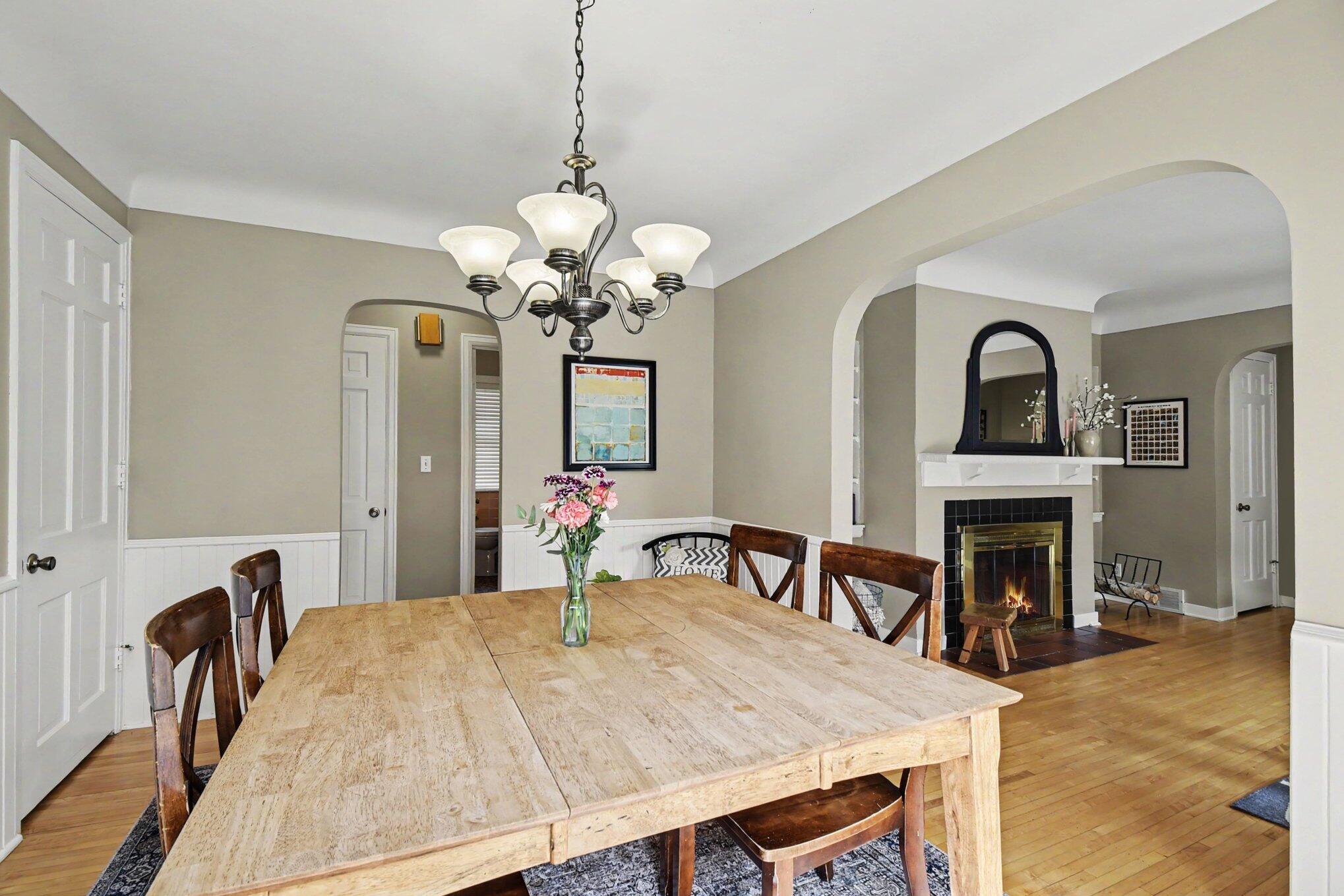 904 Mayhew Wood Drive SE Grand Rapids MI 49507