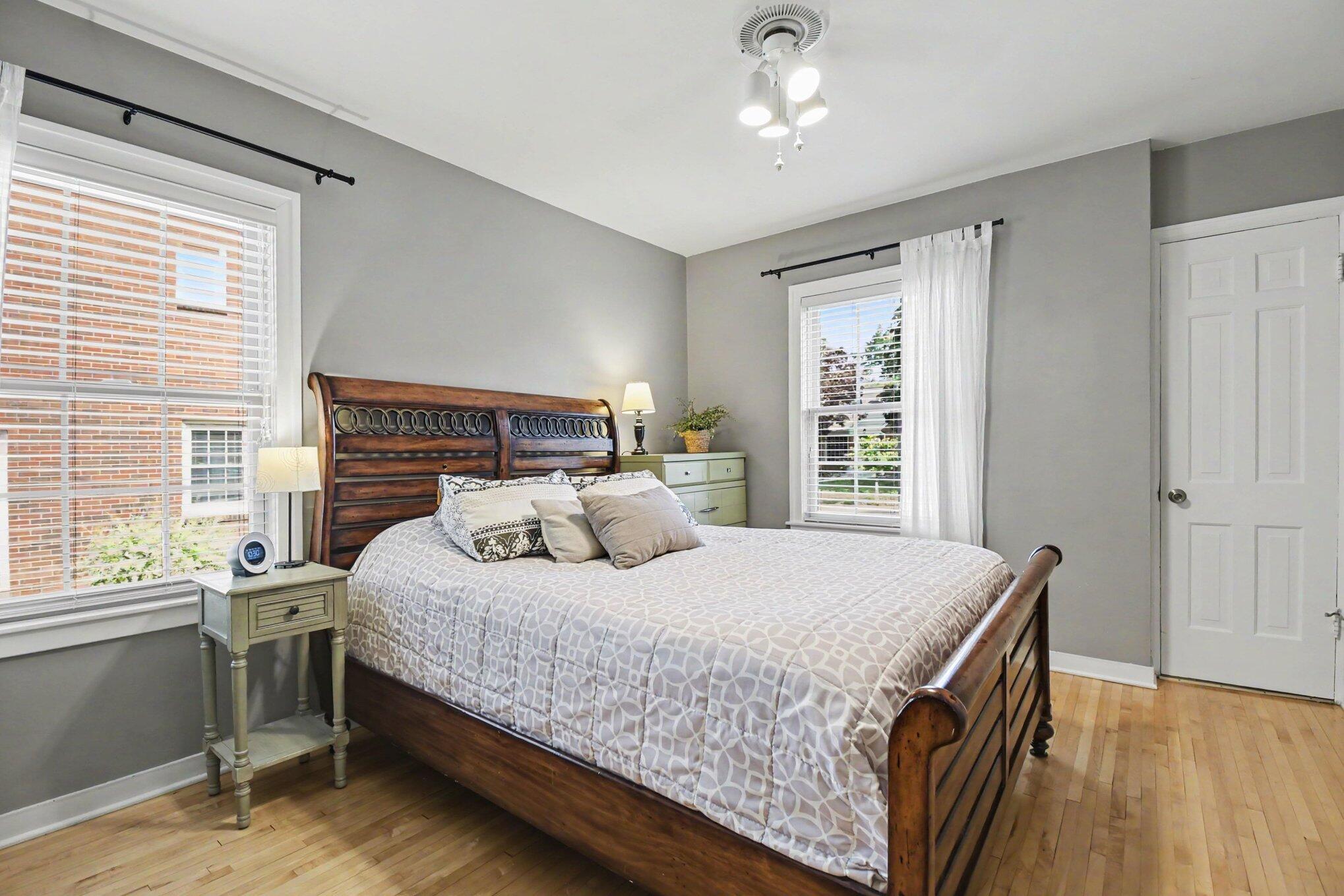 904 Mayhew Wood Drive SE Grand Rapids MI 49507