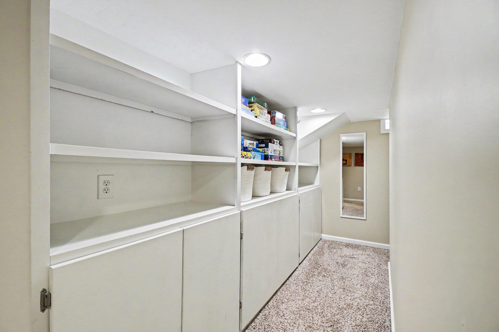 904 Mayhew Wood Drive SE Grand Rapids MI 49507