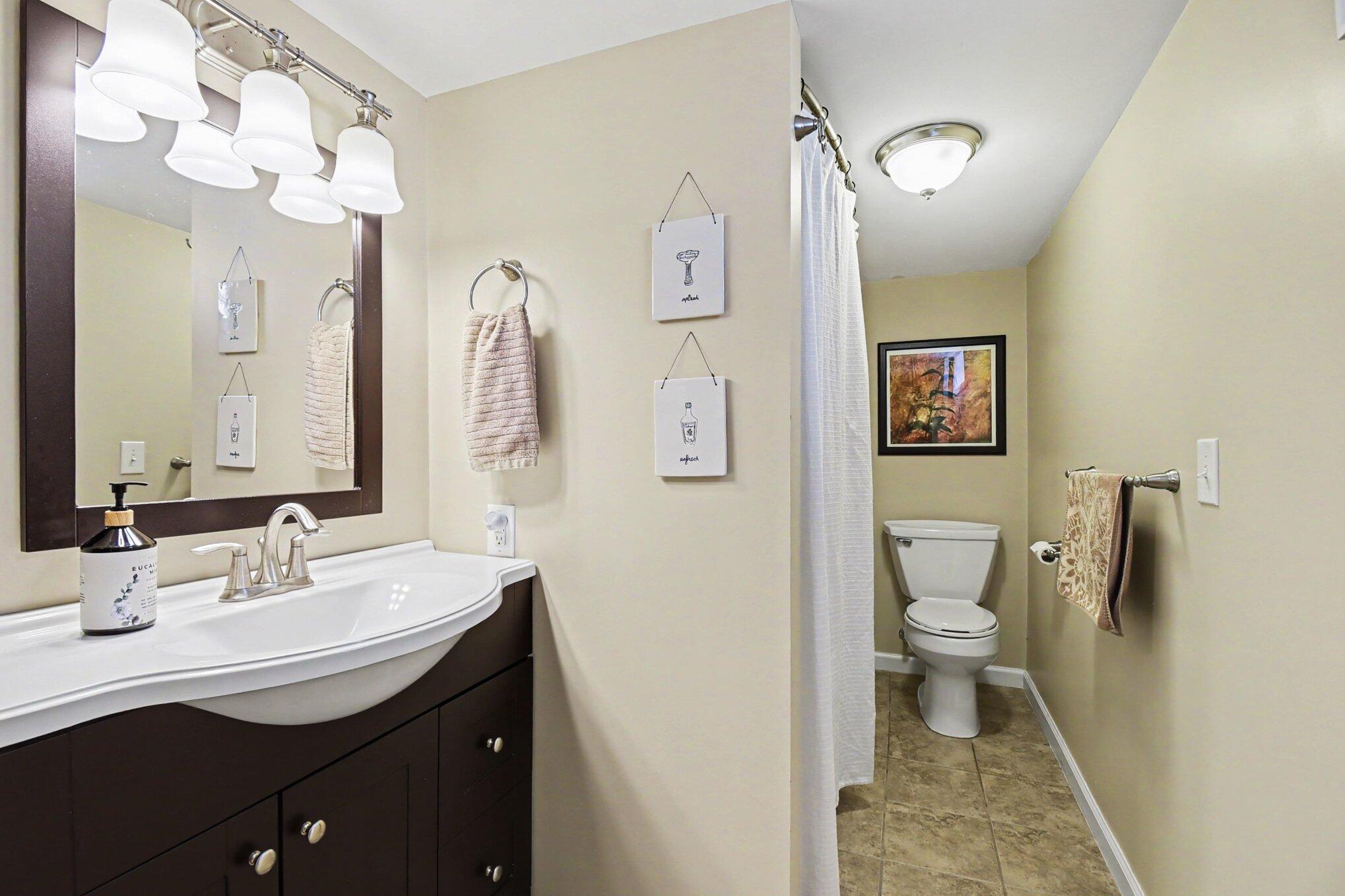 904 Mayhew Wood Drive SE Grand Rapids MI 49507