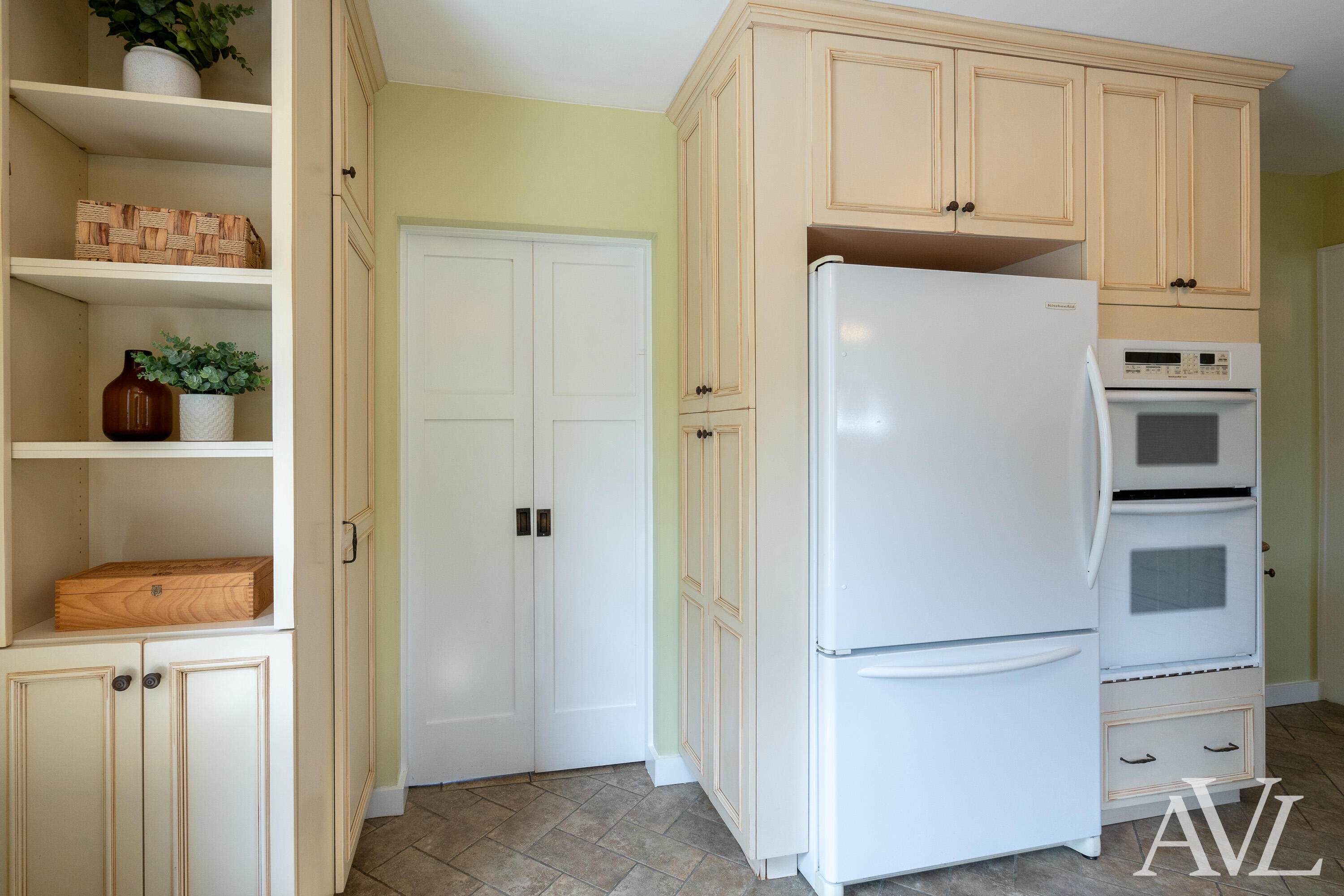 315 Bristol Avenue NW Grand Rapids MI 49504