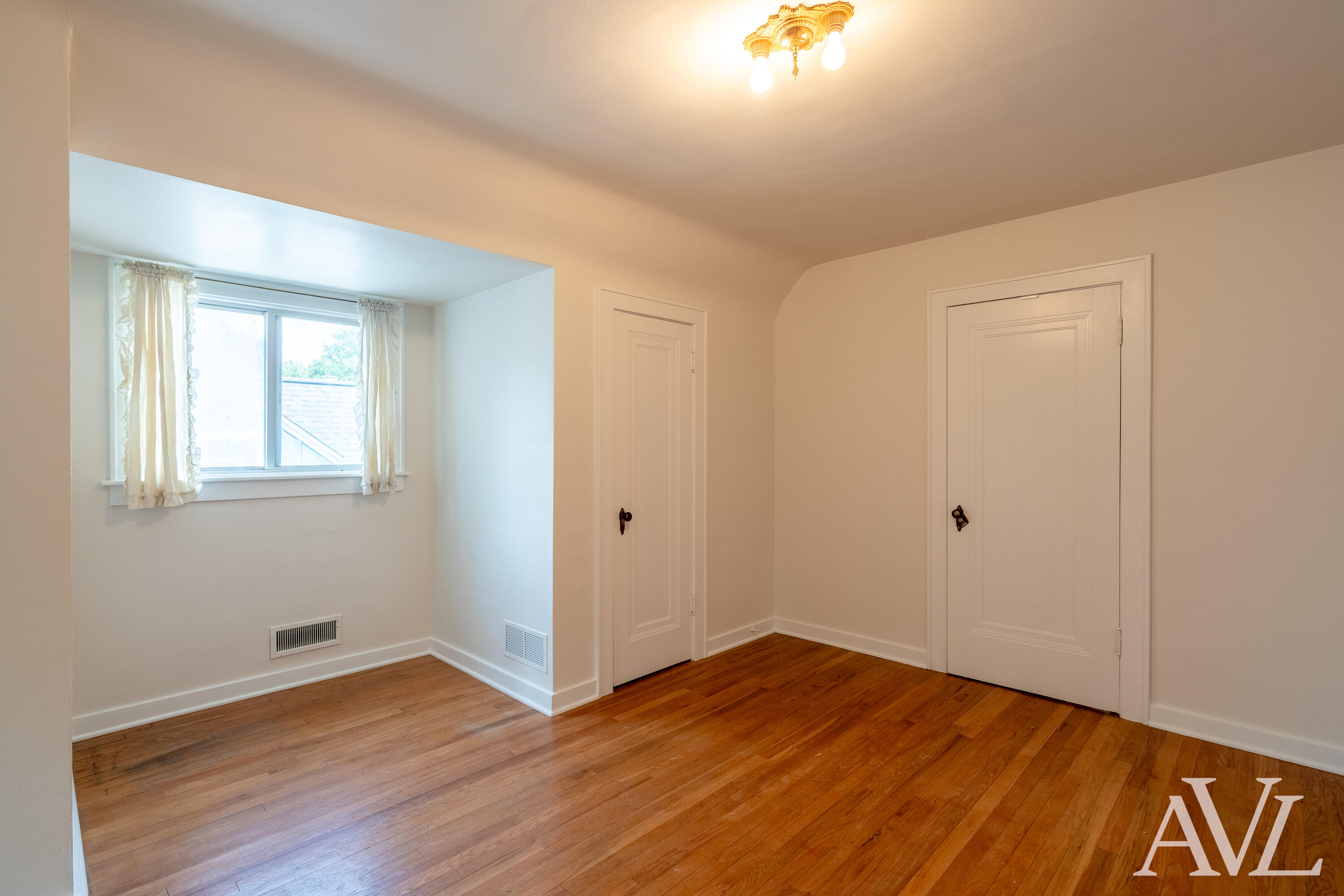 315 Bristol Avenue NW Grand Rapids MI 49504
