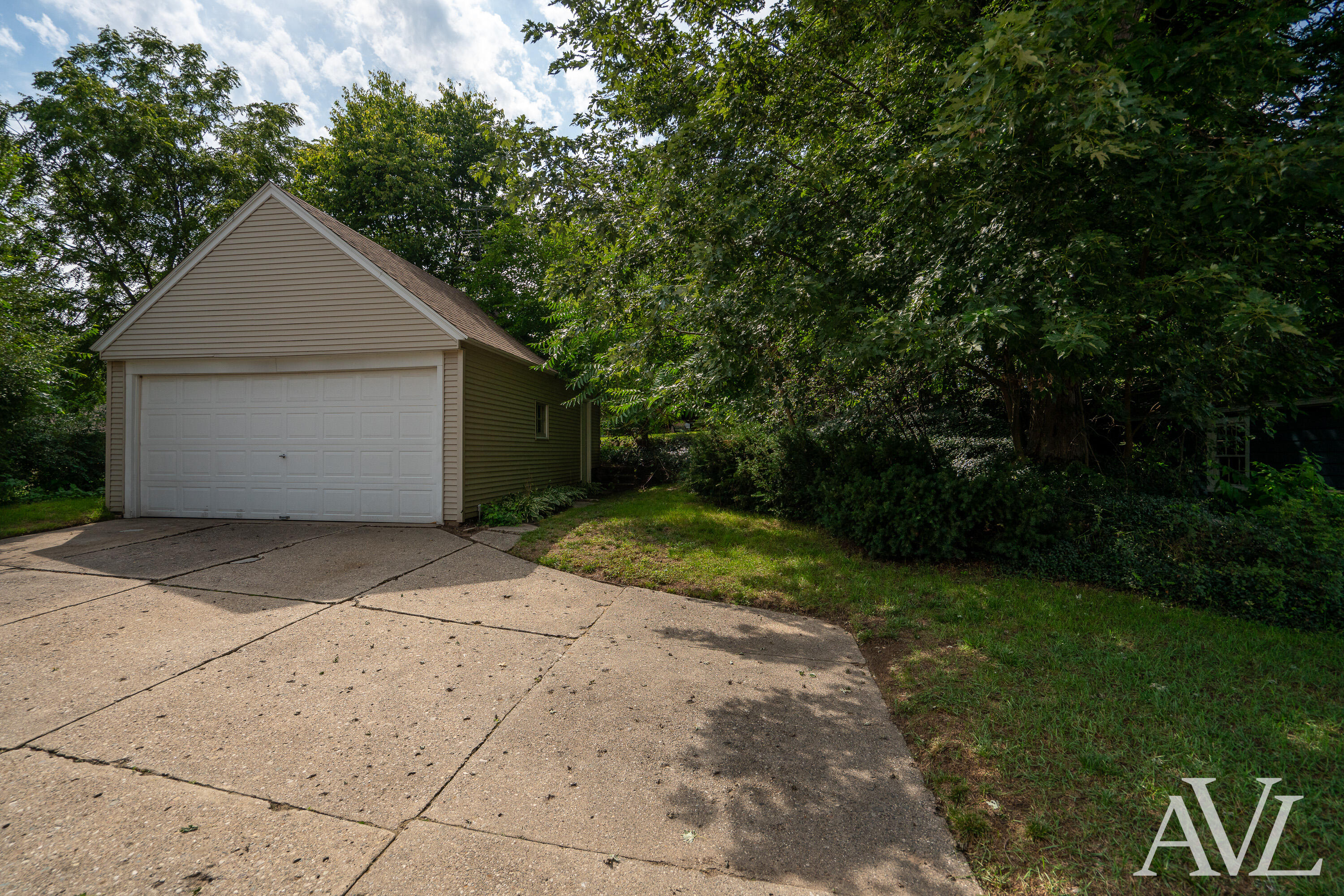 315 Bristol Avenue NW Grand Rapids MI 49504