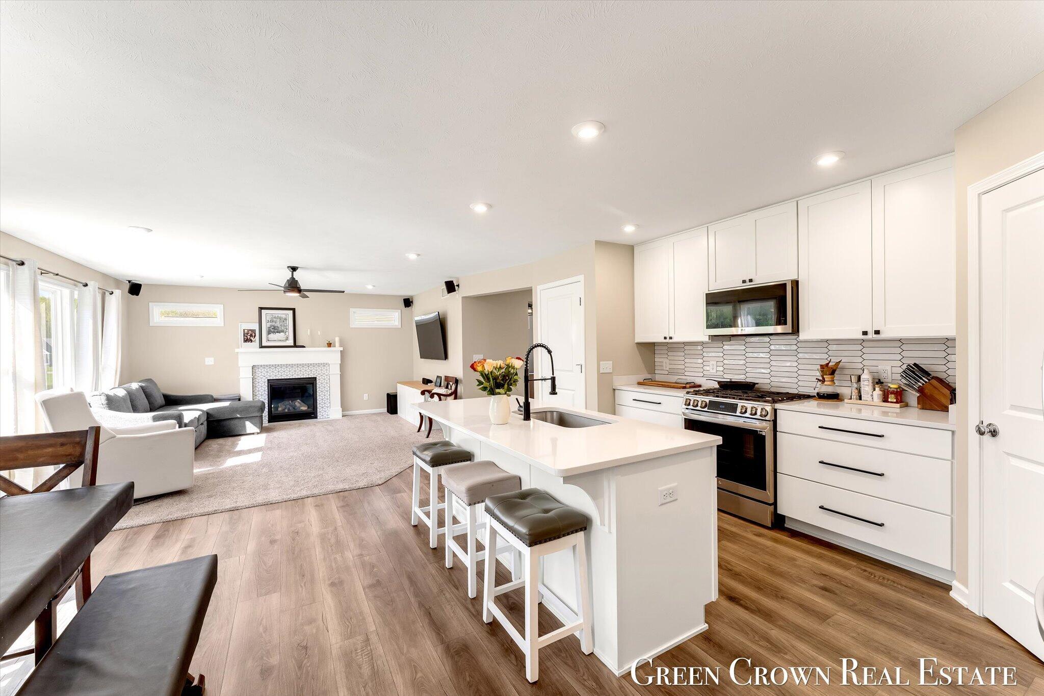 9299 Sunset Ridge Drive NE Rockford MI 49341
