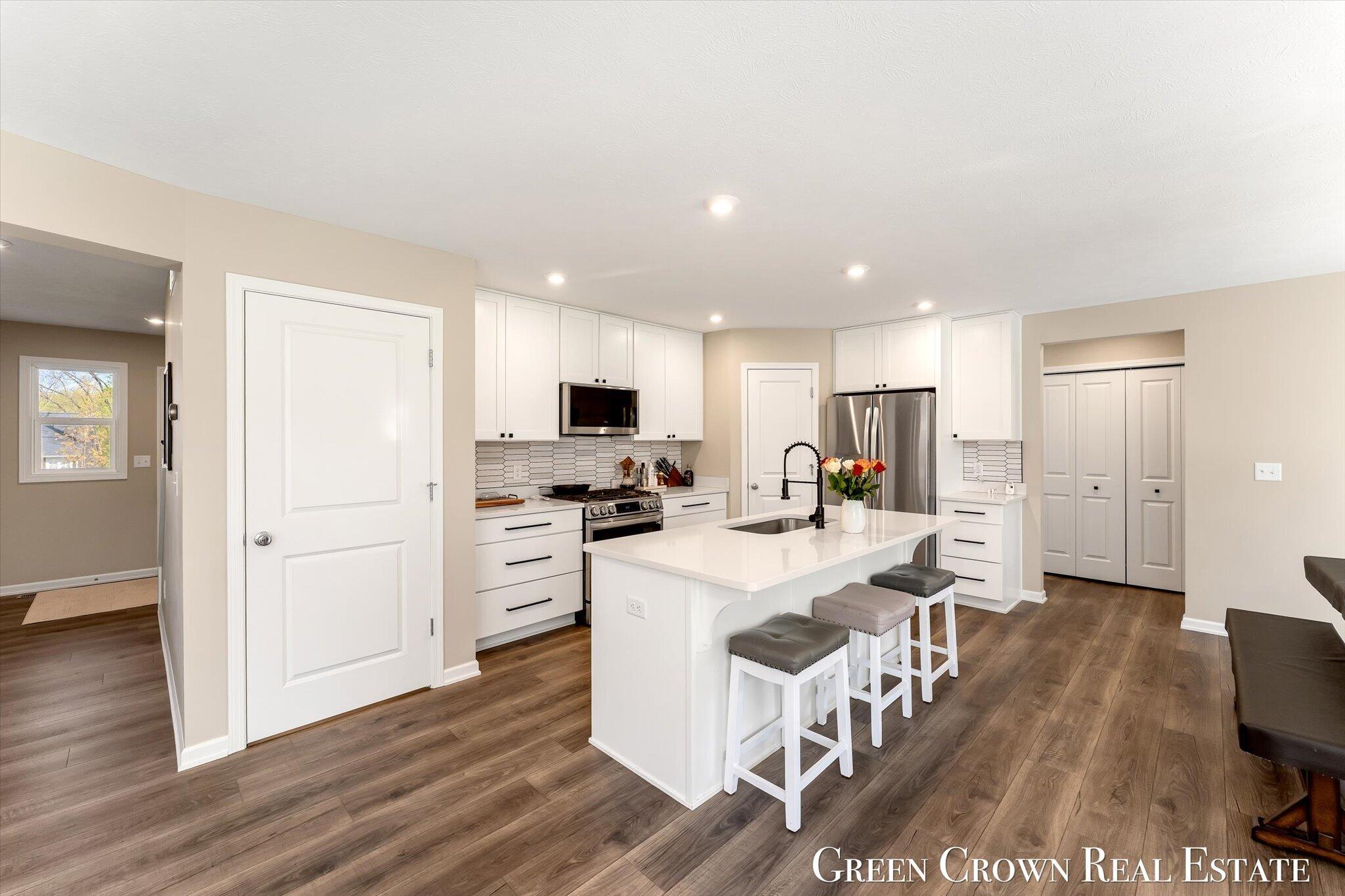9299 Sunset Ridge Drive NE Rockford MI 49341