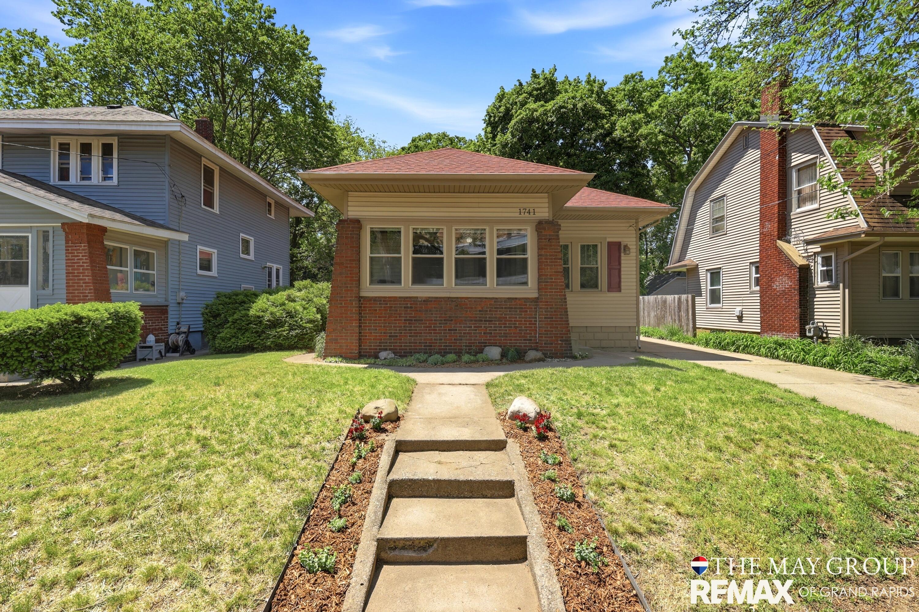 1741 Godwin Avenue SE Grand Rapids MI 49507