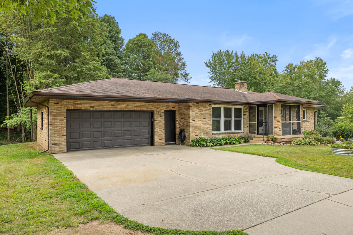 3091 118th Avenue Allegan MI 49010
