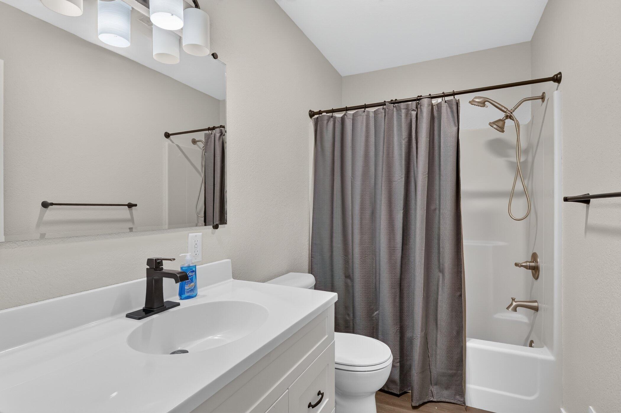 3427 Wood Street Kalamazoo MI 49008