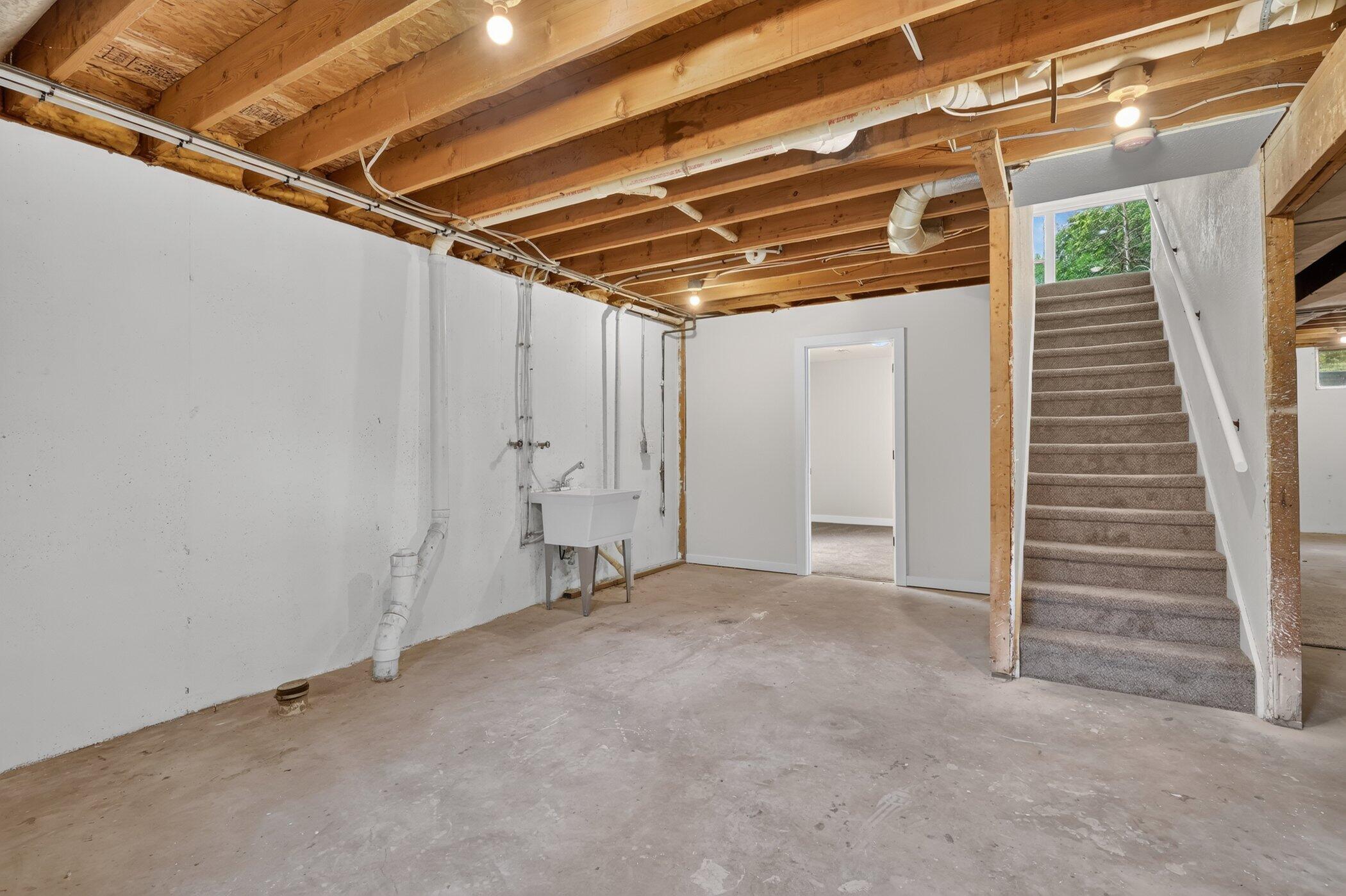 3427 Wood Street Kalamazoo MI 49008