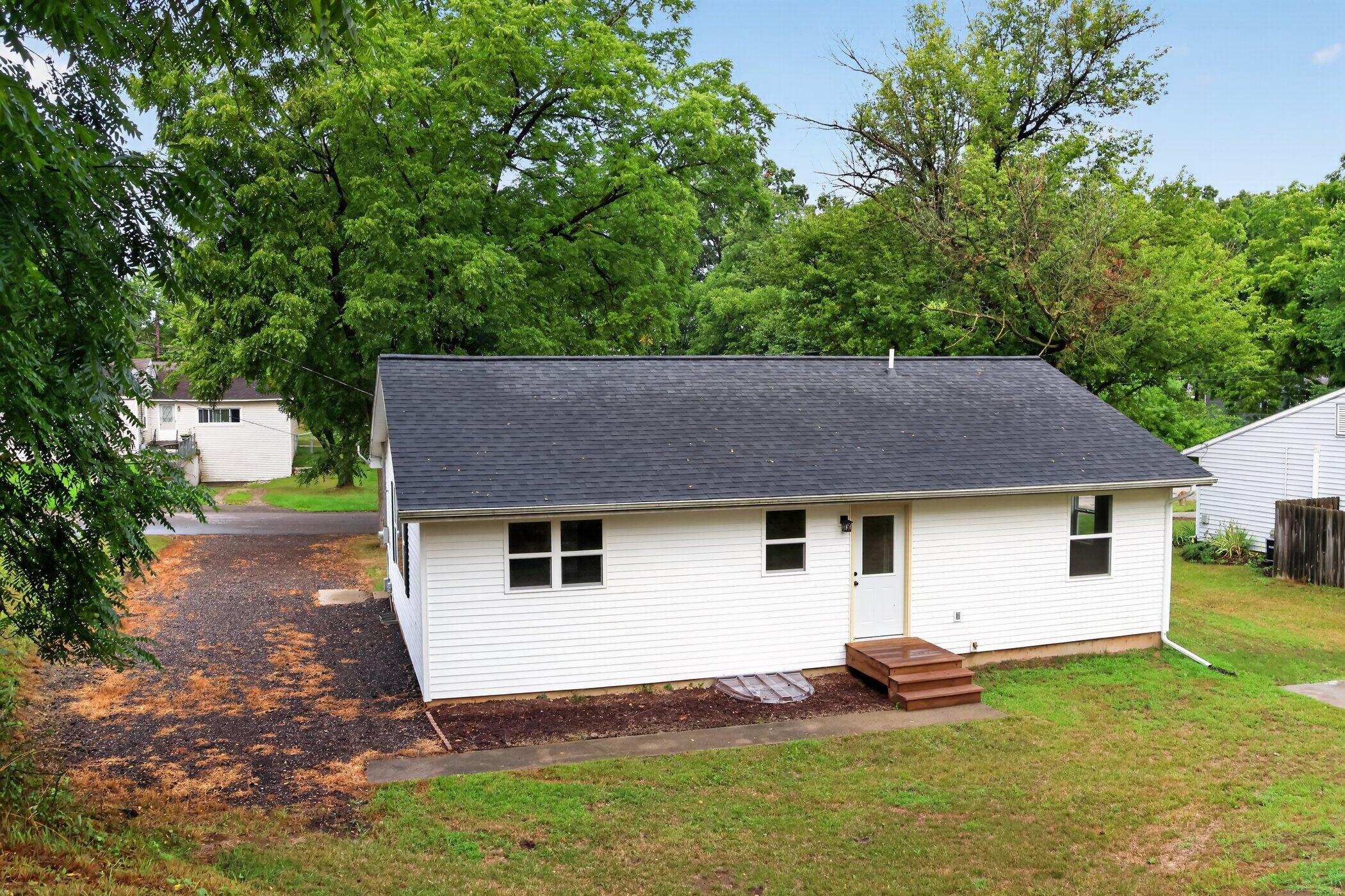 3427 Wood Street Kalamazoo MI 49008