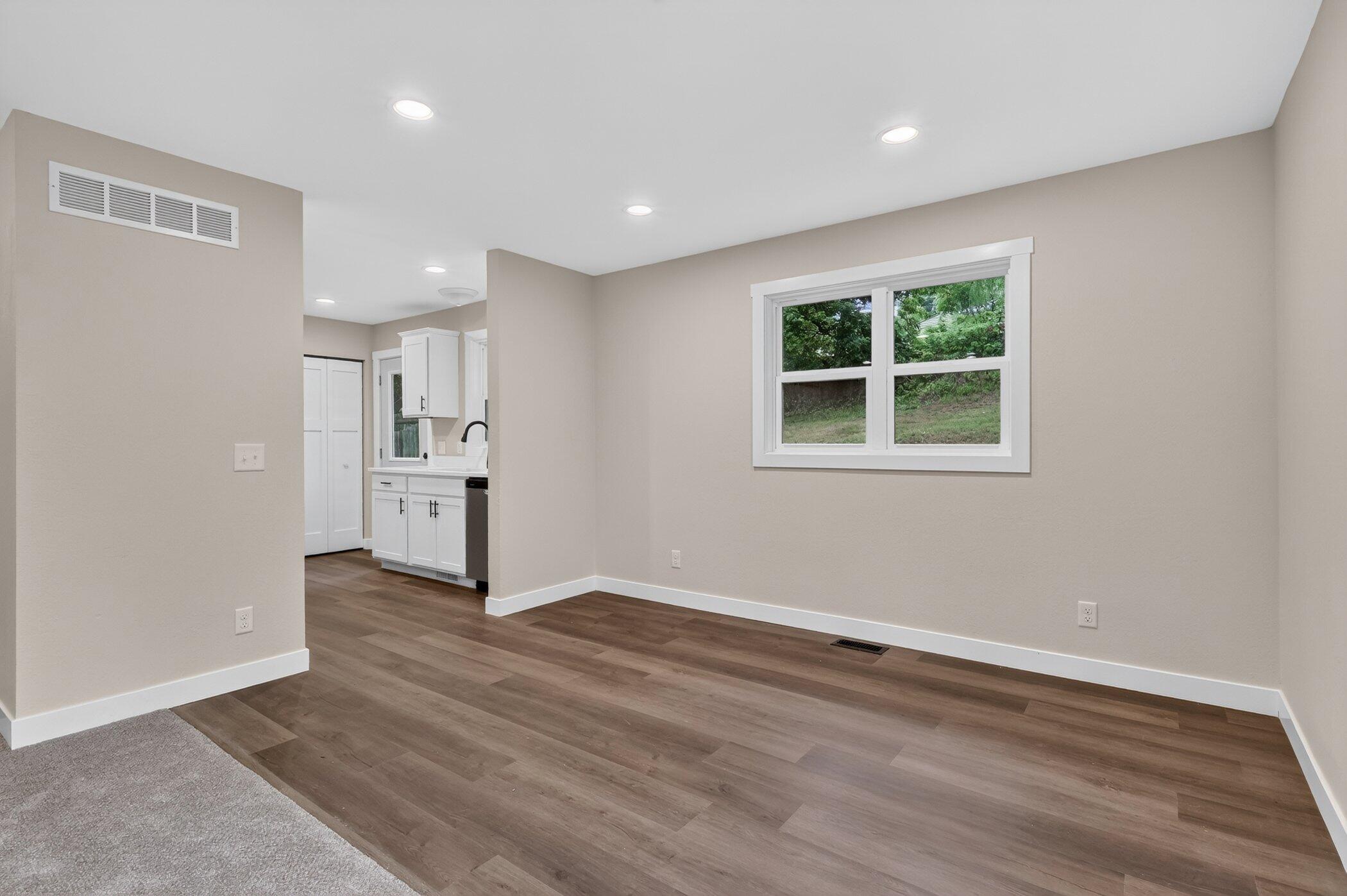 3427 Wood Street Kalamazoo MI 49008