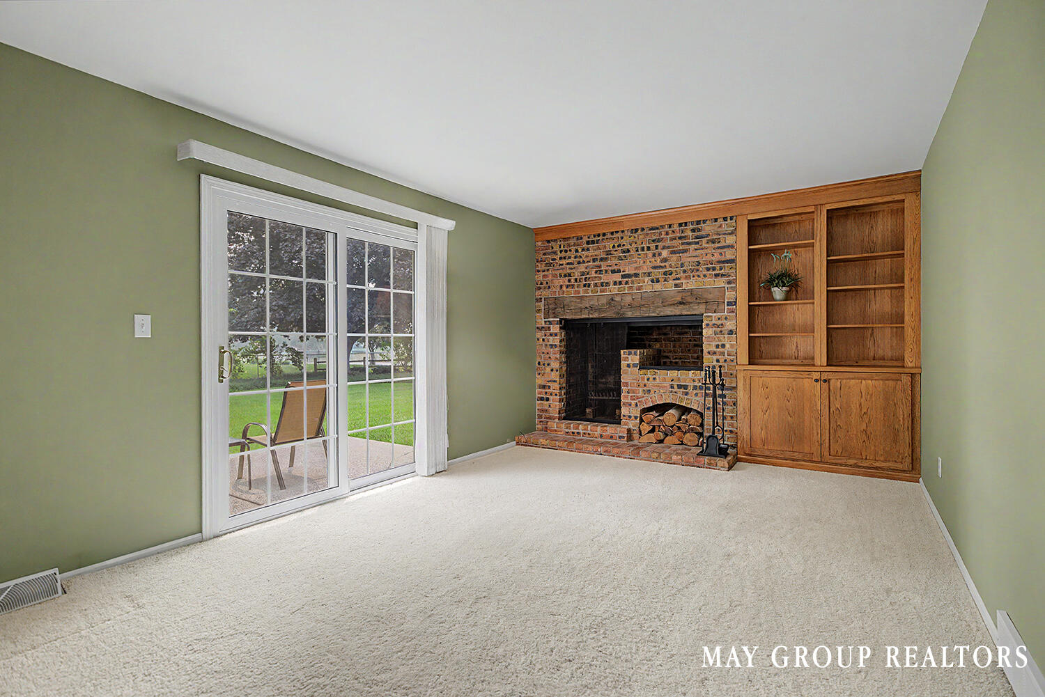 4840 Cresthill Drive NE Grand Rapids MI 49525