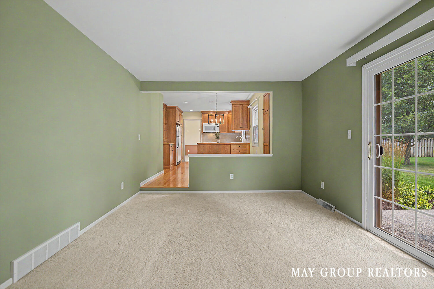 4840 Cresthill Drive NE Grand Rapids MI 49525