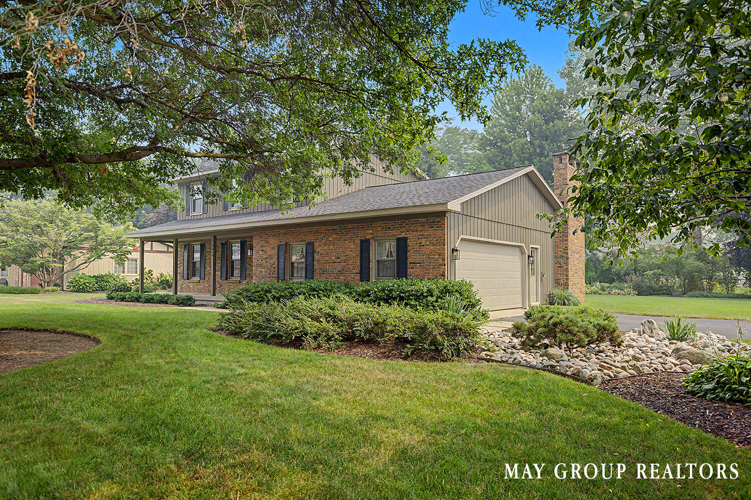 4840 Cresthill Drive NE Grand Rapids MI 49525