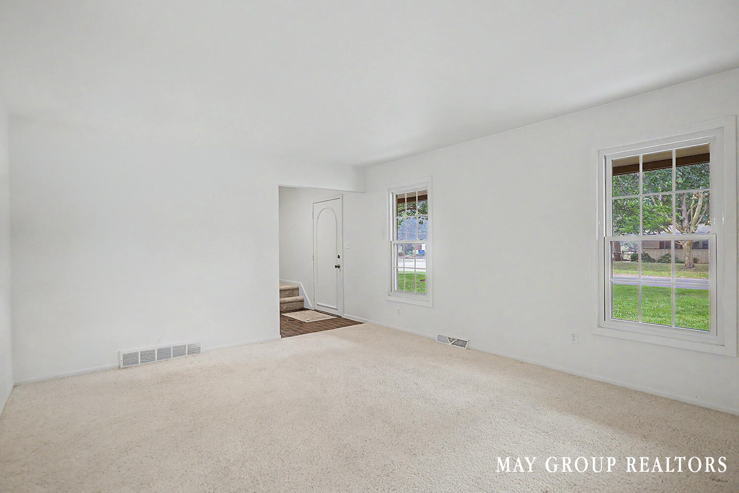 4840 Cresthill Drive NE Grand Rapids MI 49525