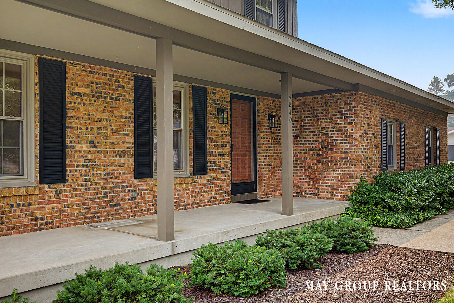 4840 Cresthill Drive NE Grand Rapids MI 49525