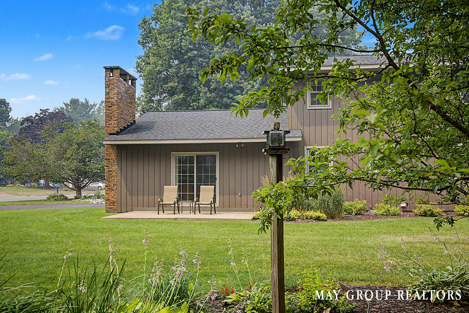 4840 Cresthill Drive NE Grand Rapids MI 49525