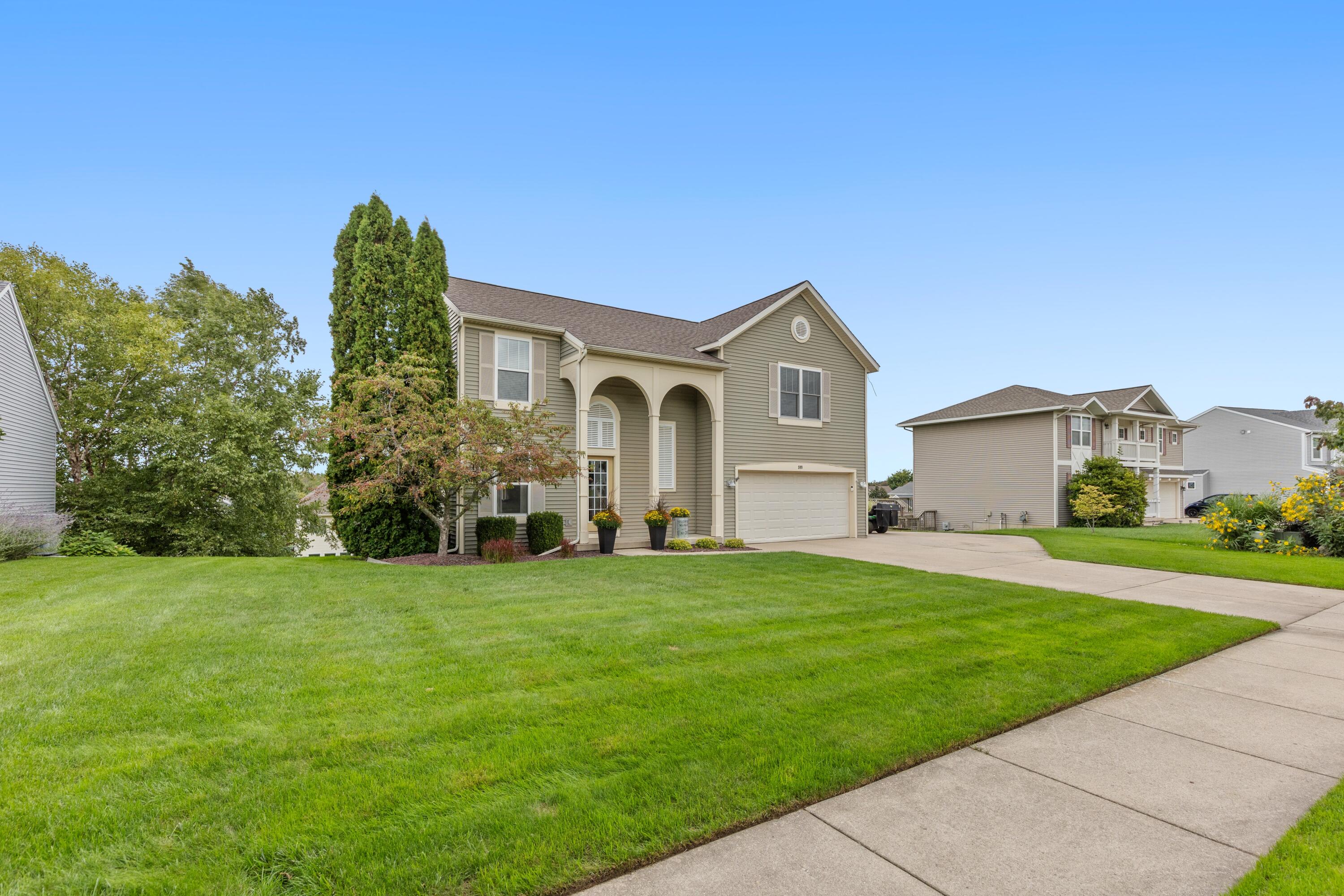 599 Oldfield Drive SE Byron Center MI 49315
