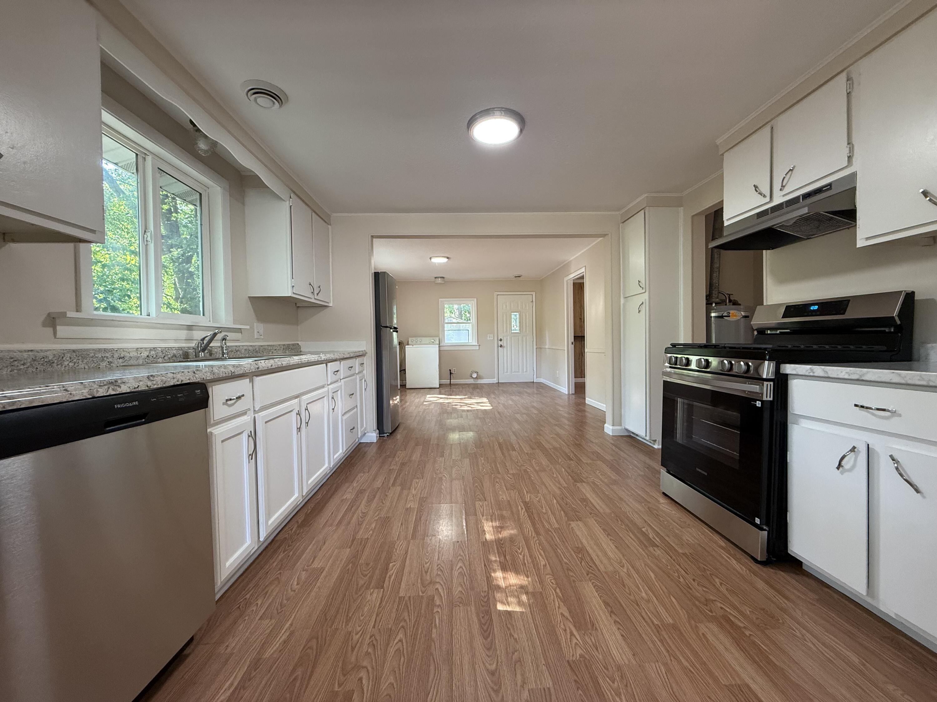 1475 E Summit Avenue Muskegon MI 49444