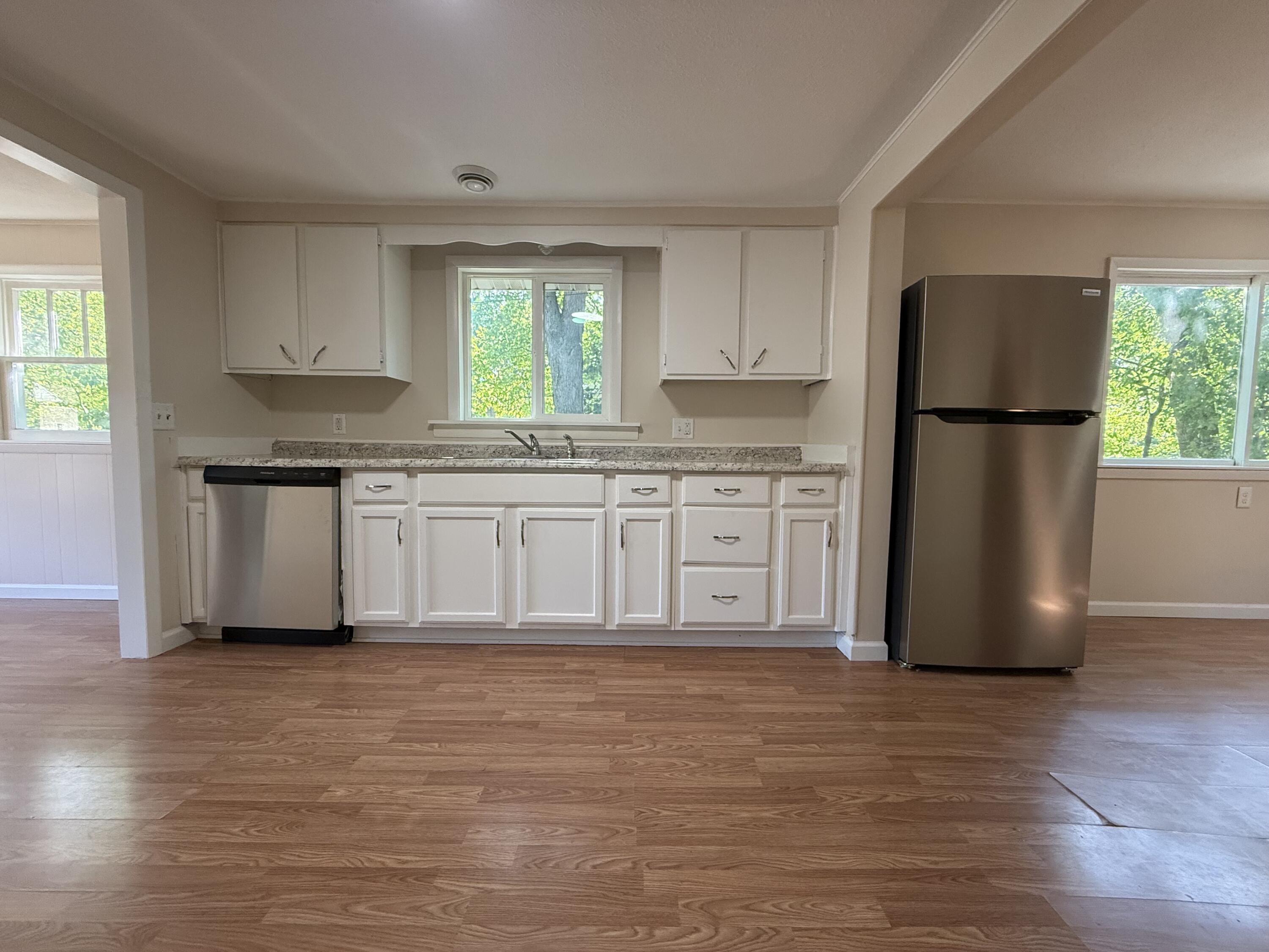 1475 E Summit Avenue Muskegon MI 49444