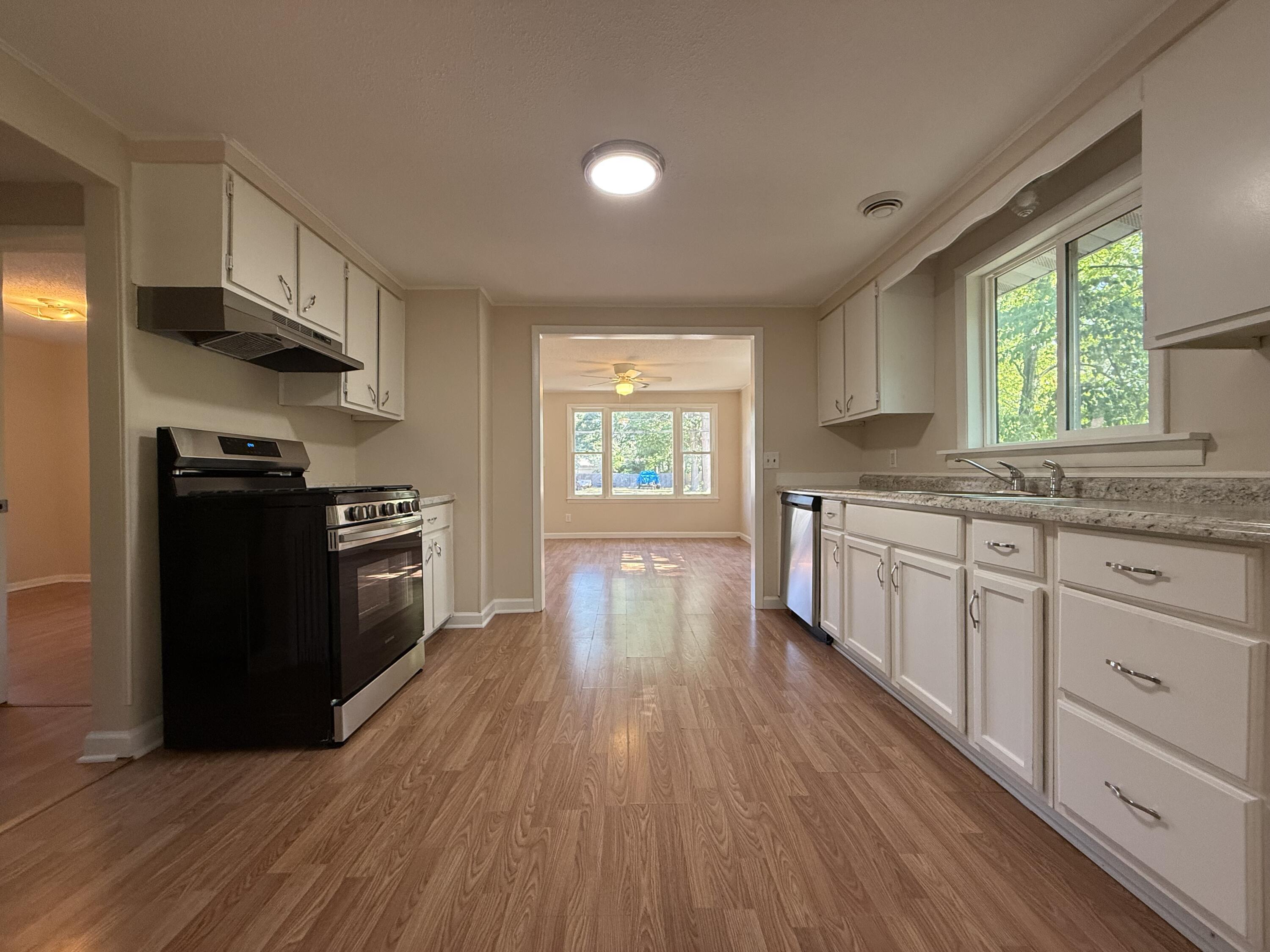 1475 E Summit Avenue Muskegon MI 49444
