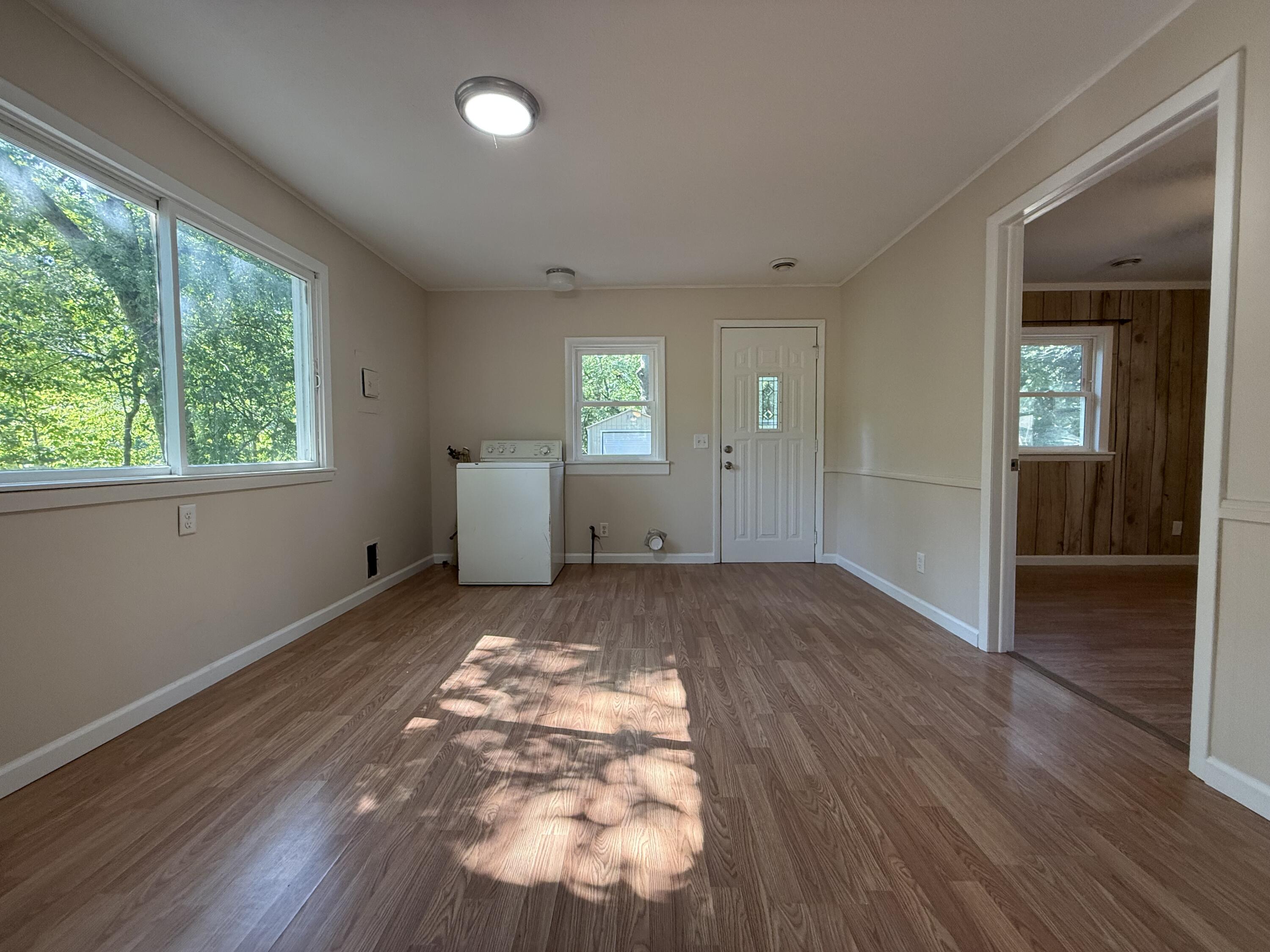1475 E Summit Avenue Muskegon MI 49444