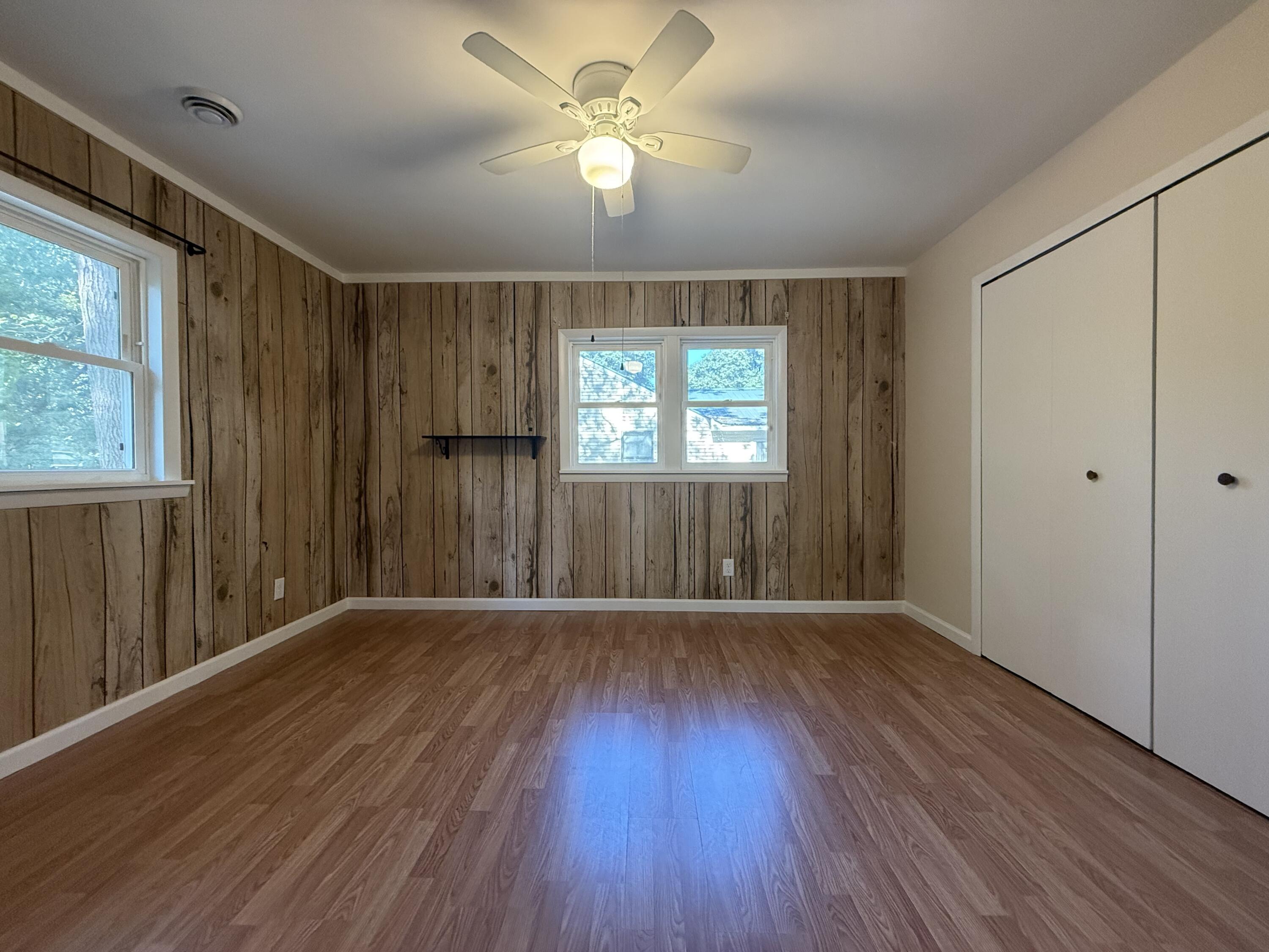 1475 E Summit Avenue Muskegon MI 49444