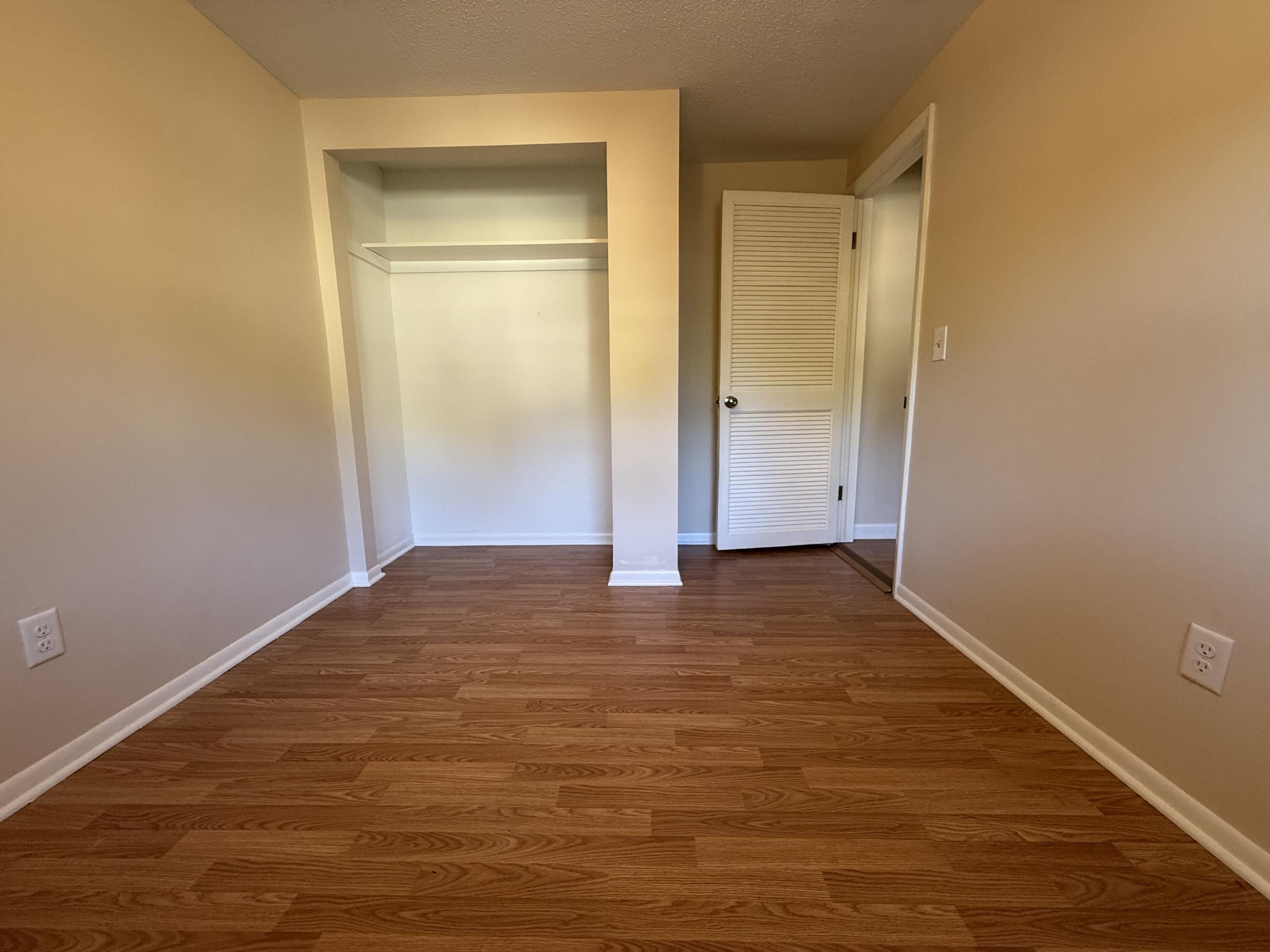 1475 E Summit Avenue Muskegon MI 49444