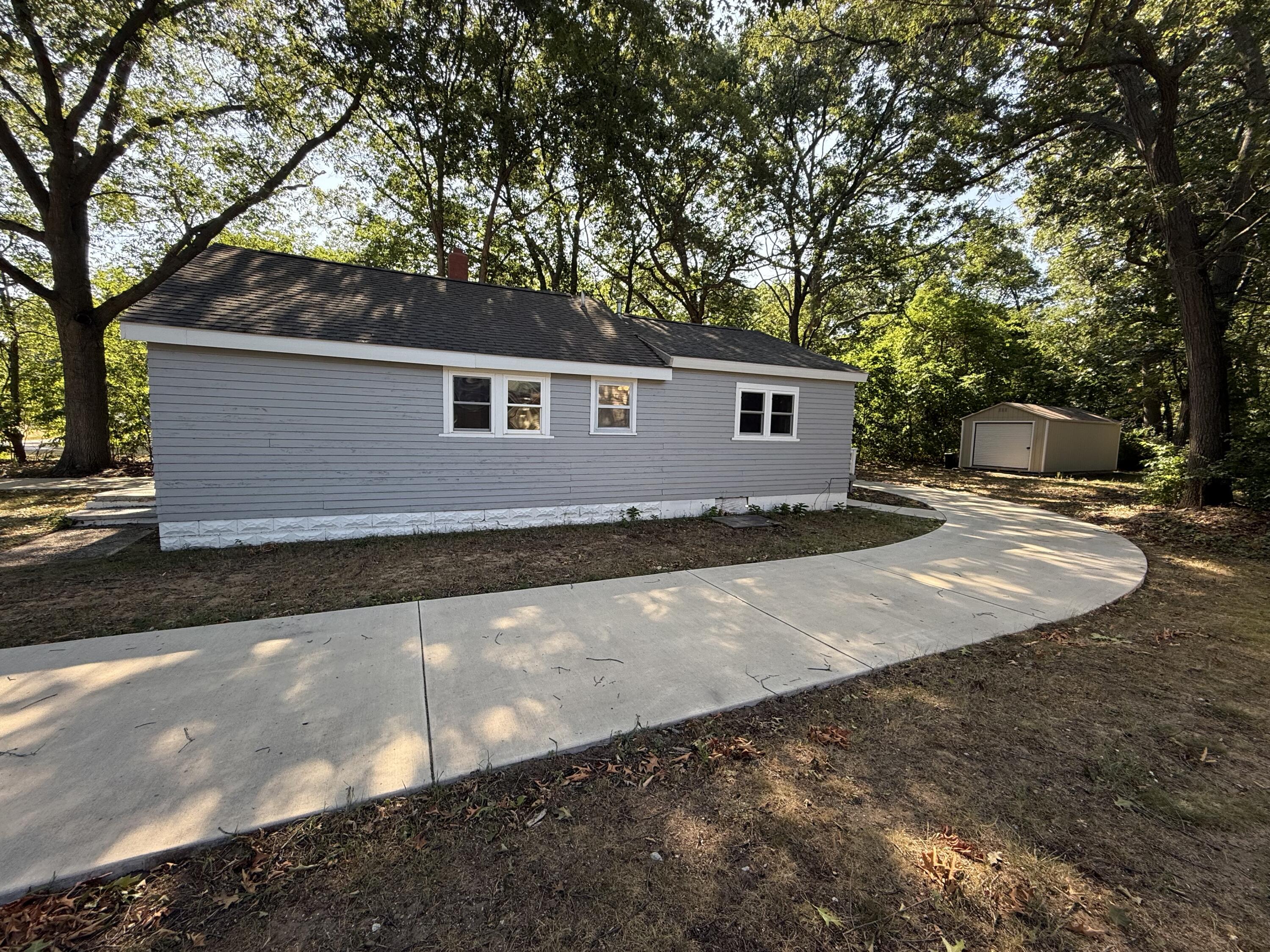 1475 E Summit Avenue Muskegon MI 49444