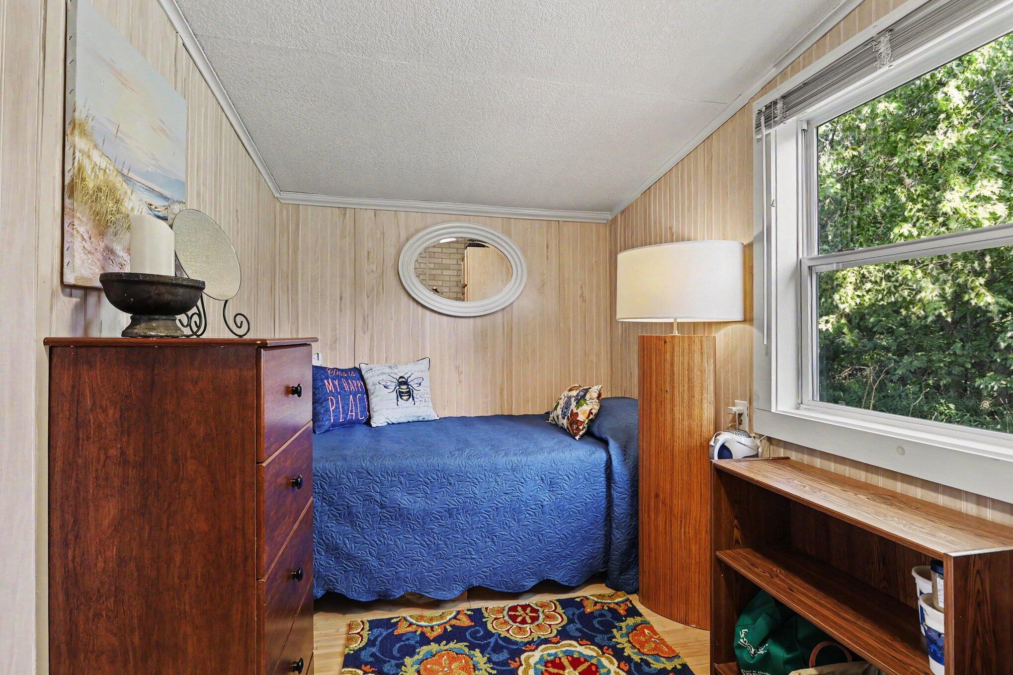 68695 Lake Court Edwardsburg MI 49112