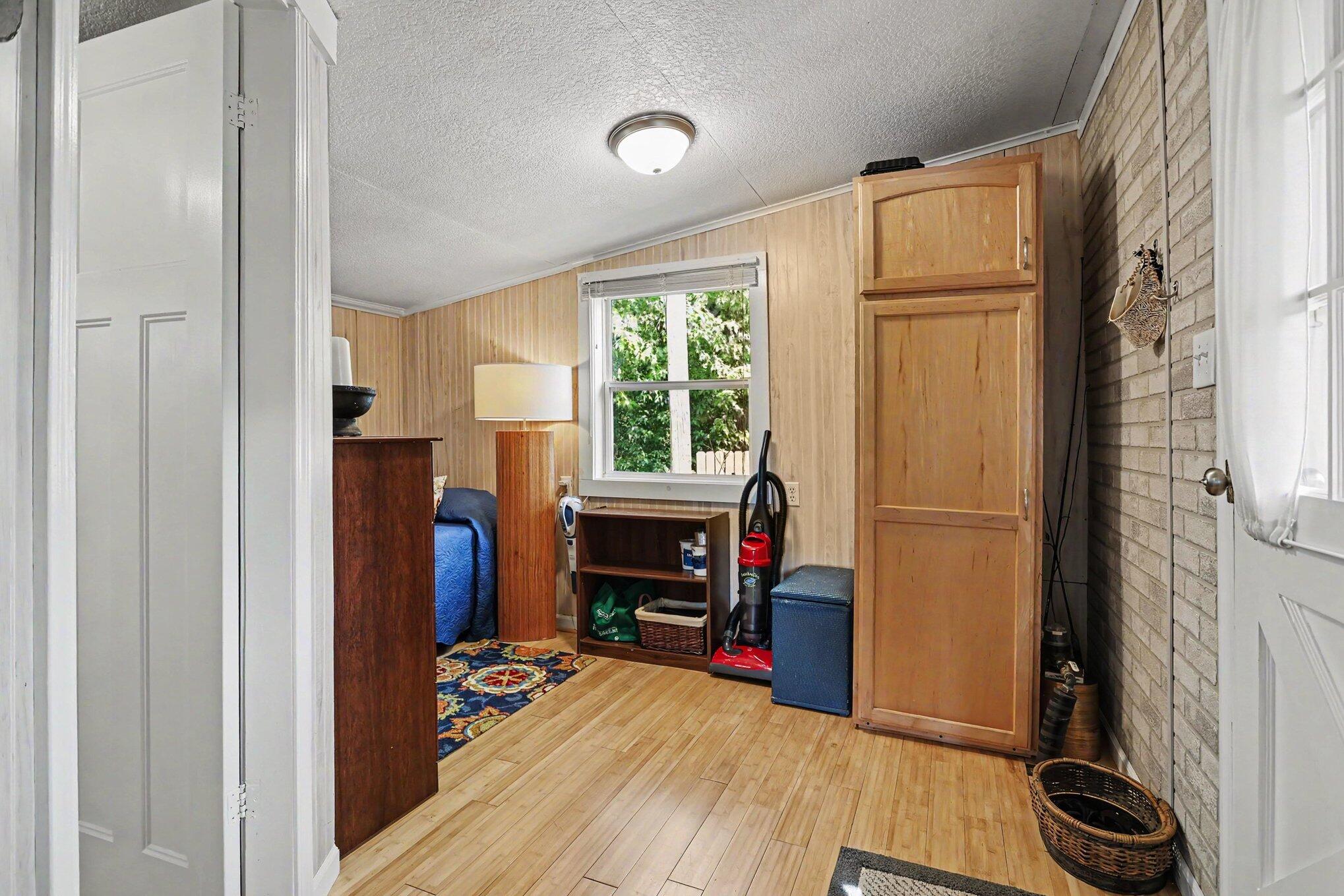 68695 Lake Court Edwardsburg MI 49112