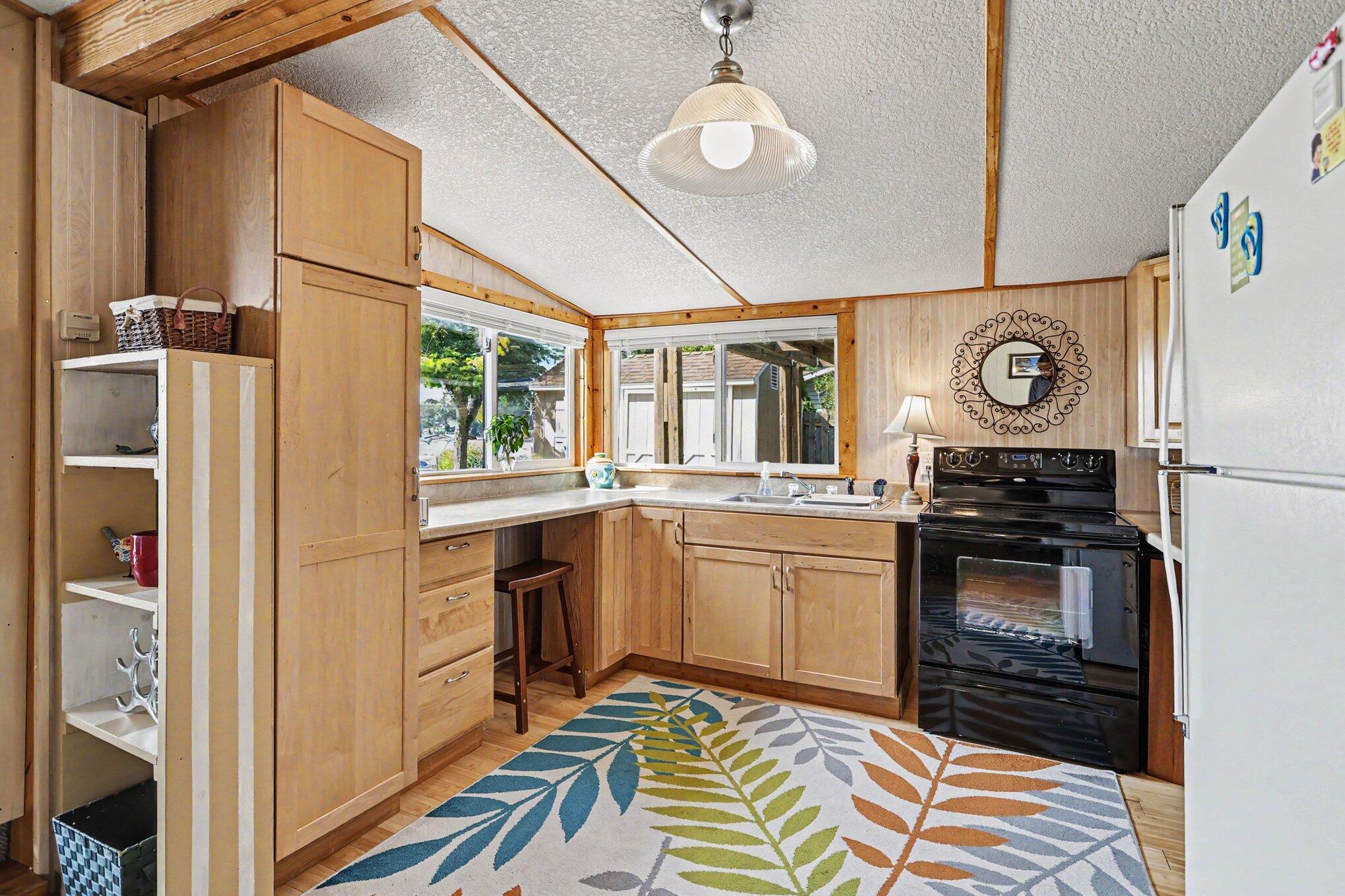 68695 Lake Court Edwardsburg MI 49112