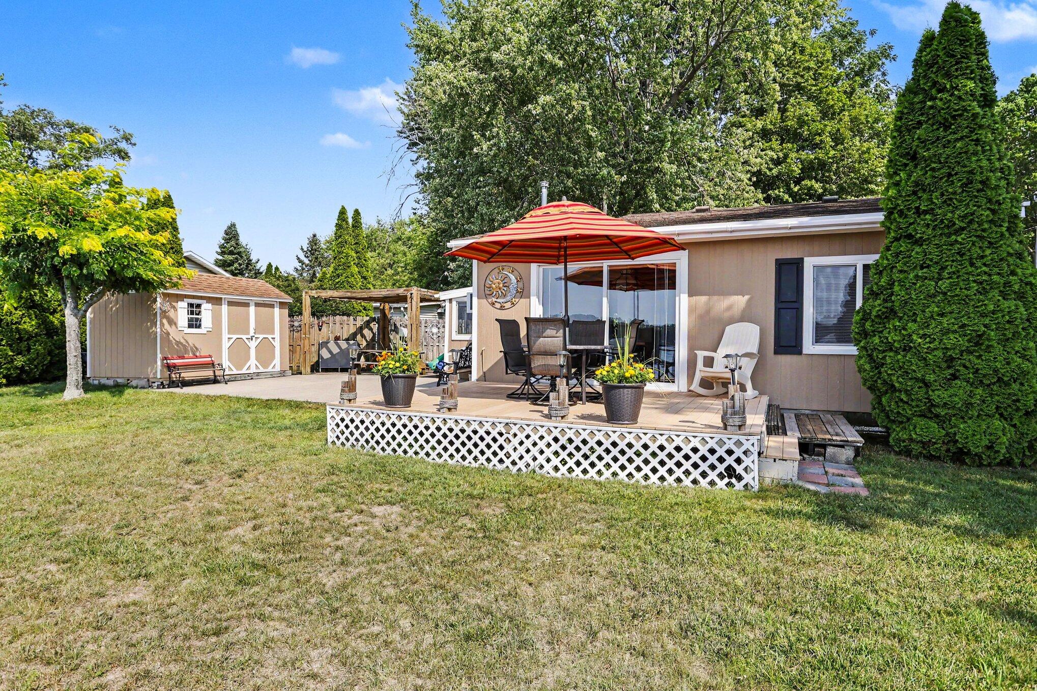 68695 Lake Court Edwardsburg MI 49112