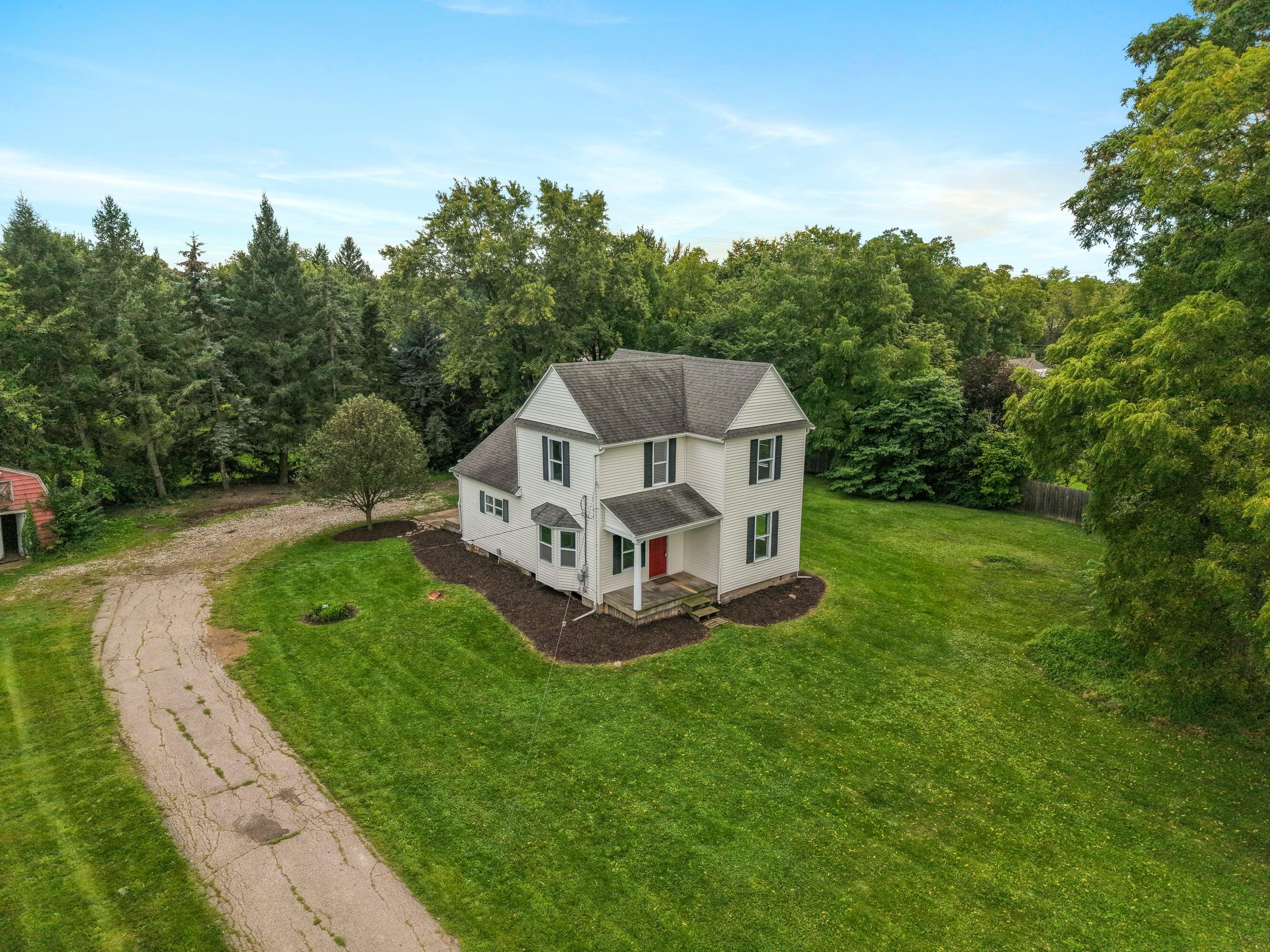 2836 Knapp Street NE Grand Rapids MI 49525