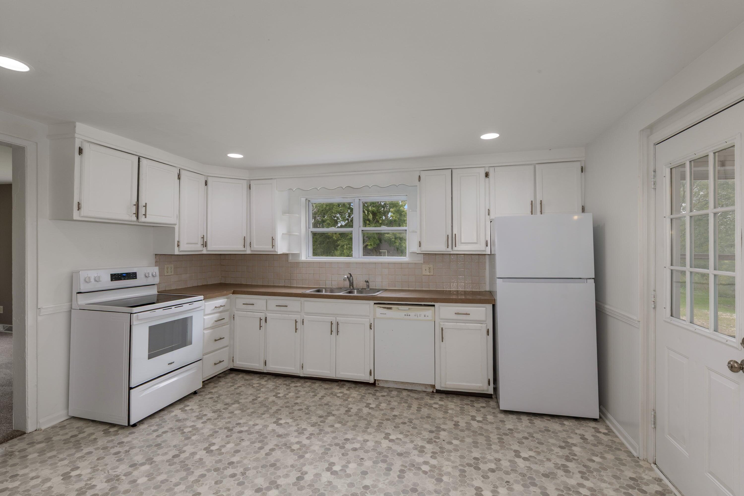 2836 Knapp Street NE Grand Rapids MI 49525