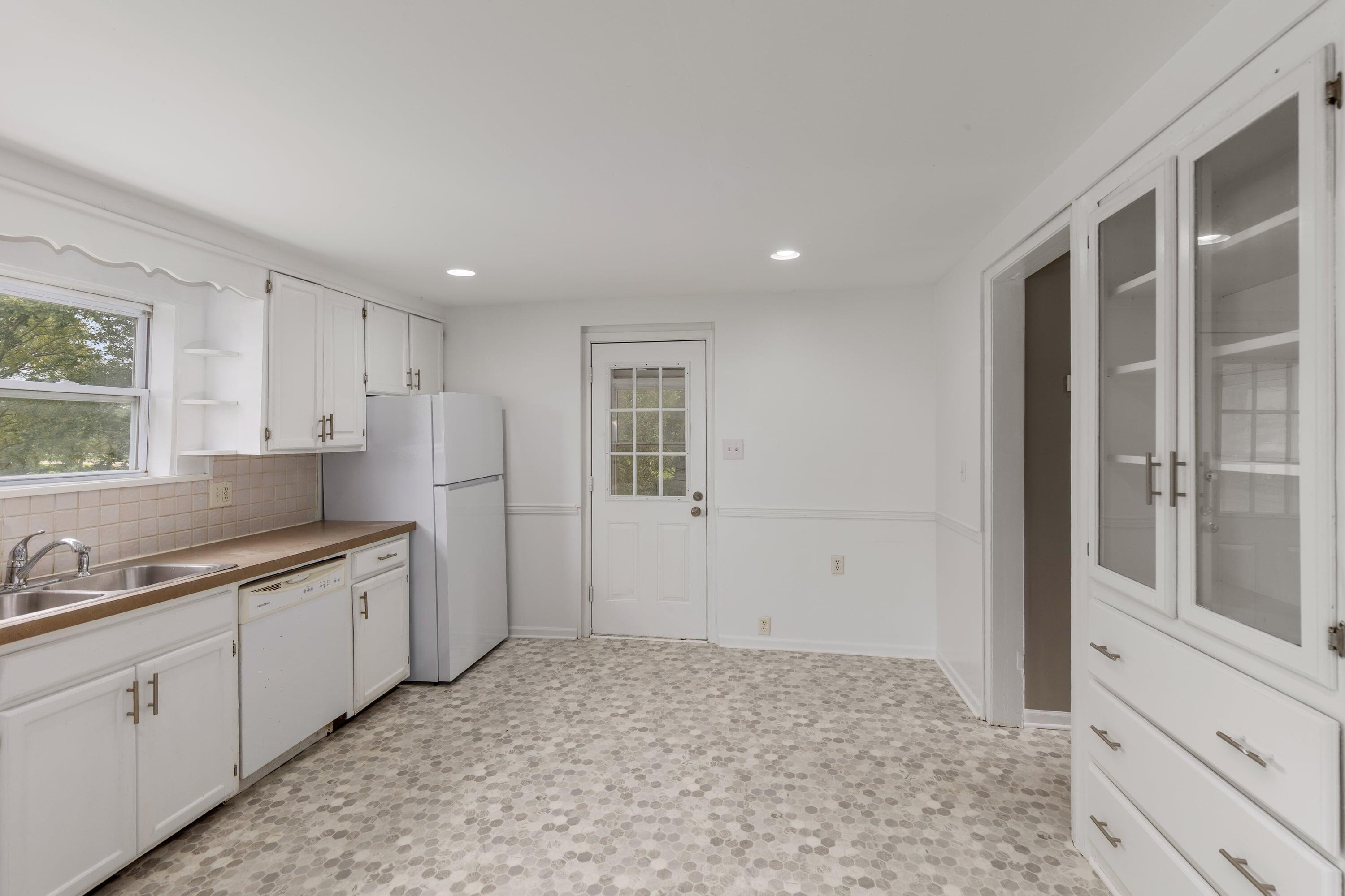 2836 Knapp Street NE Grand Rapids MI 49525