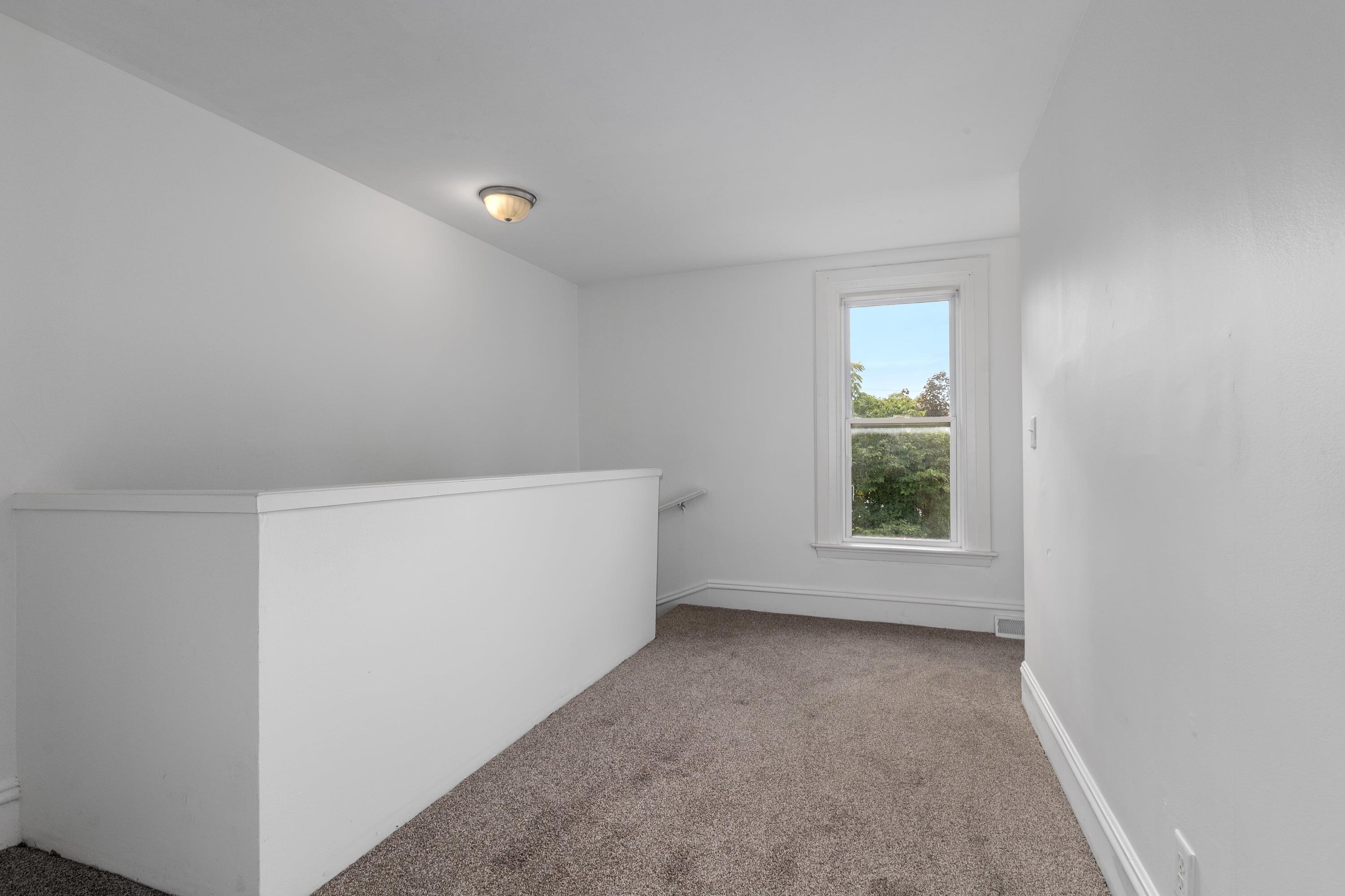 2836 Knapp Street NE Grand Rapids MI 49525