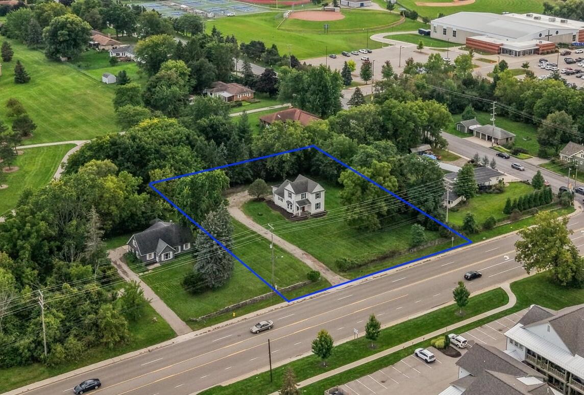 2836 Knapp Street NE Grand Rapids MI 49525